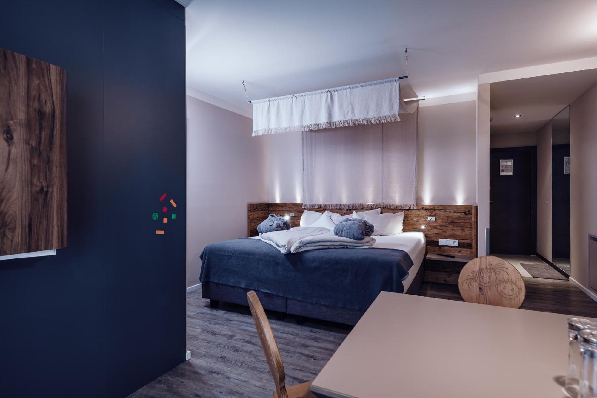 Deluxe Family Suite 2 Bedrooms Mountain View