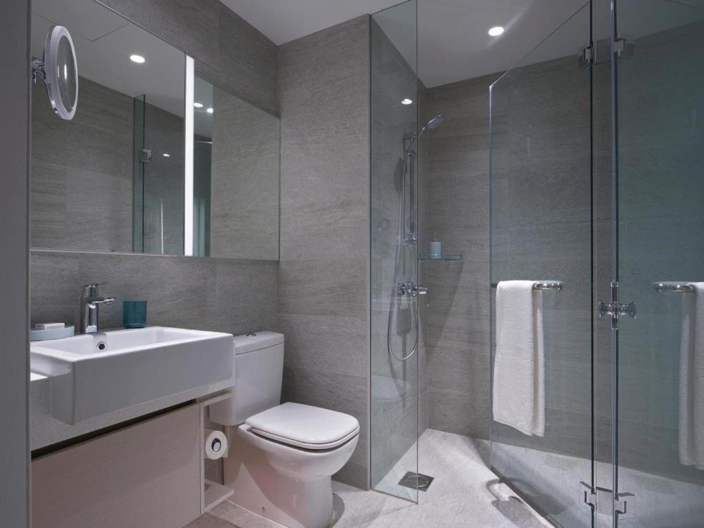 Studio Executive Suite