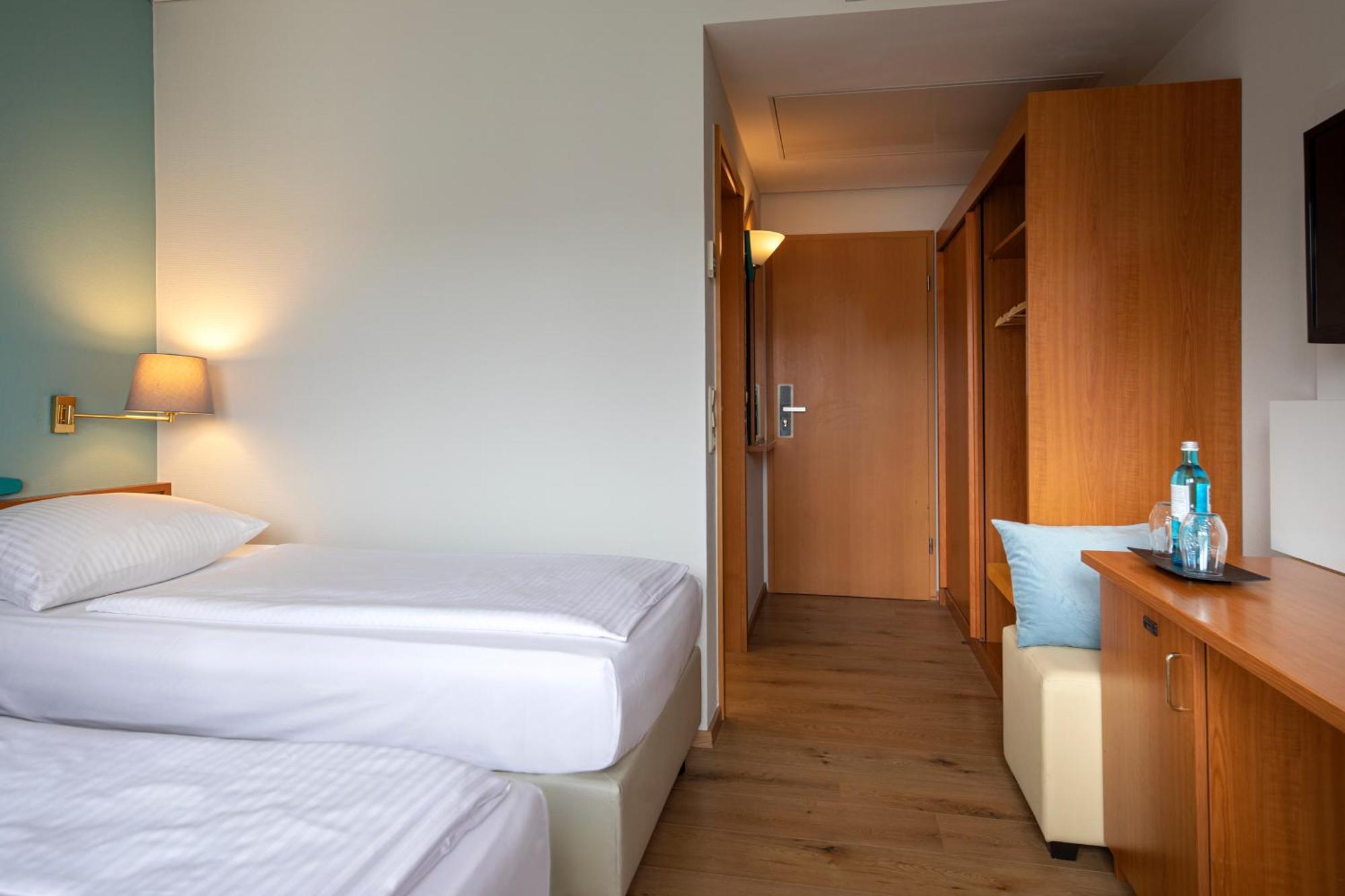 Economy Twin Room
