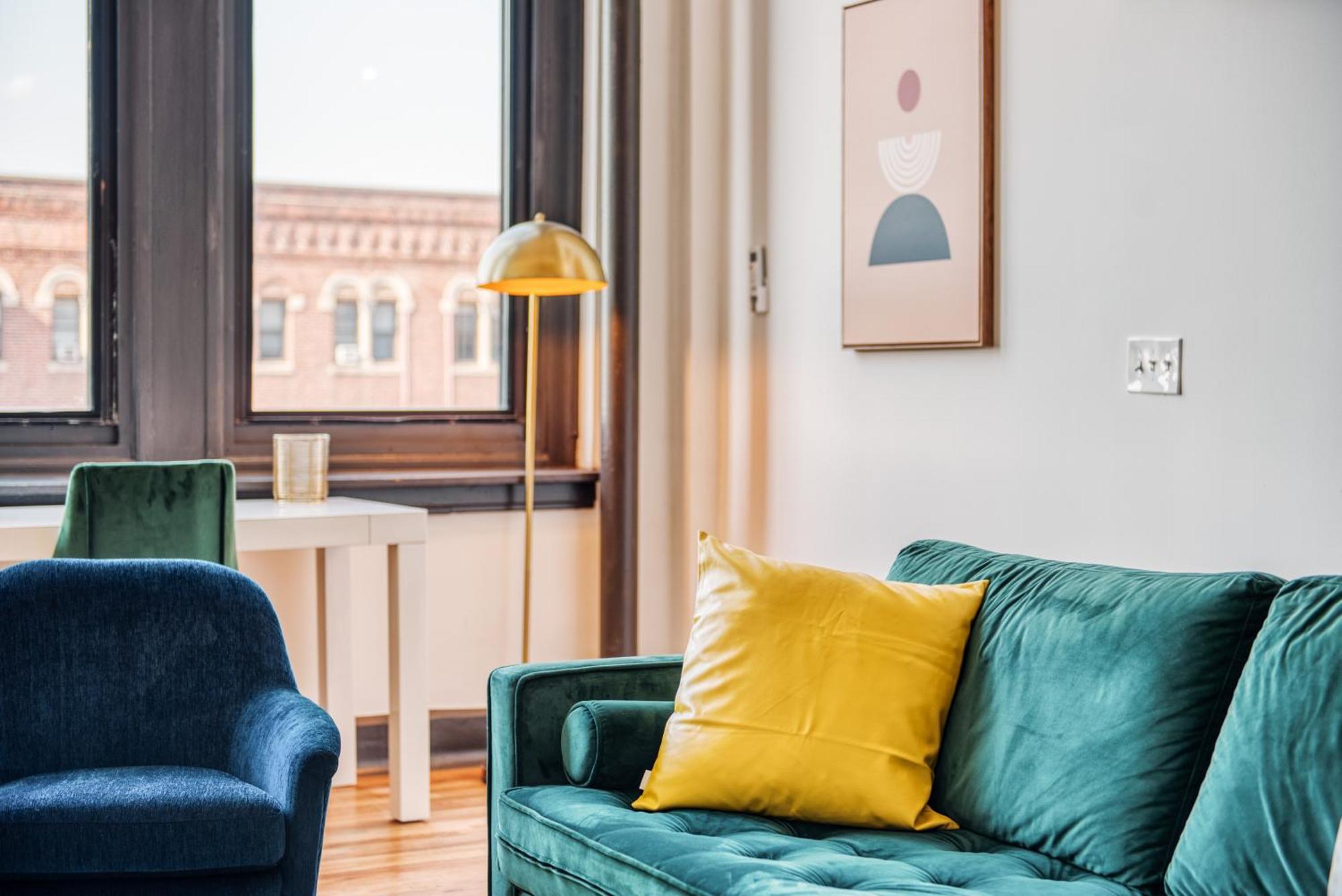 Deluxe Apartment