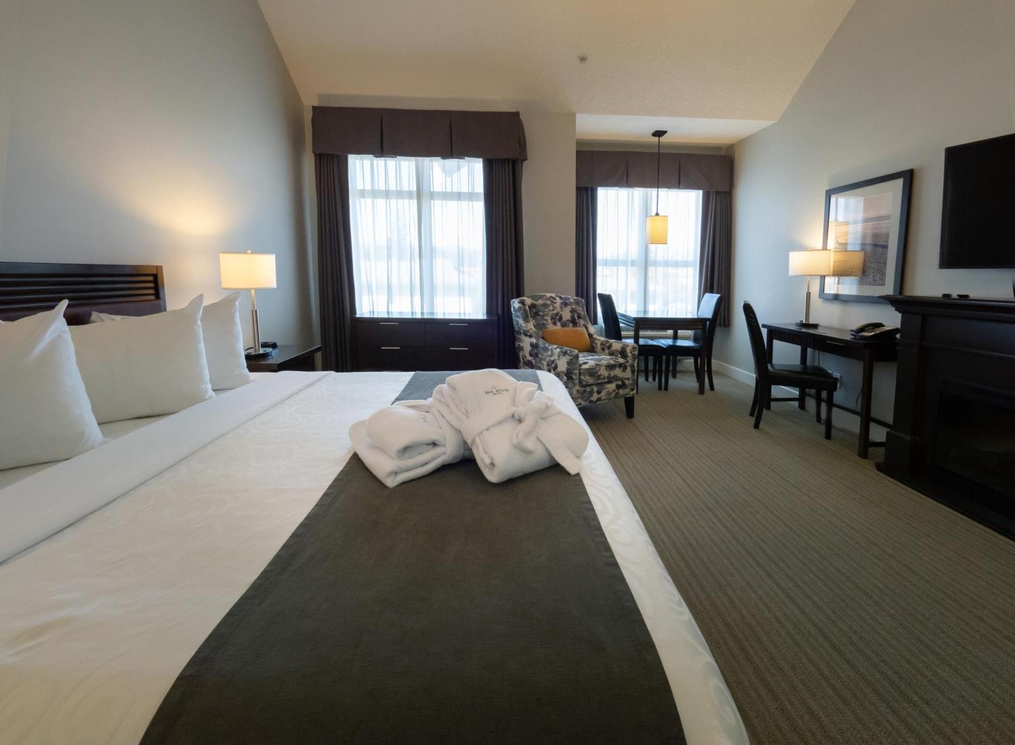 Standard King Room