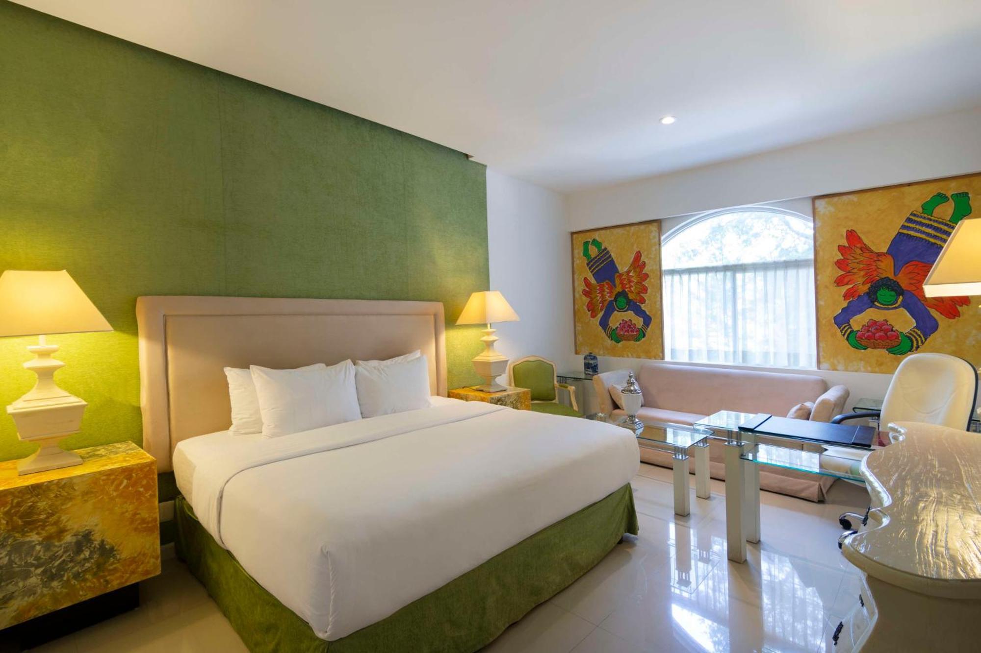 Deluxe King Room,1499790031:JPEG