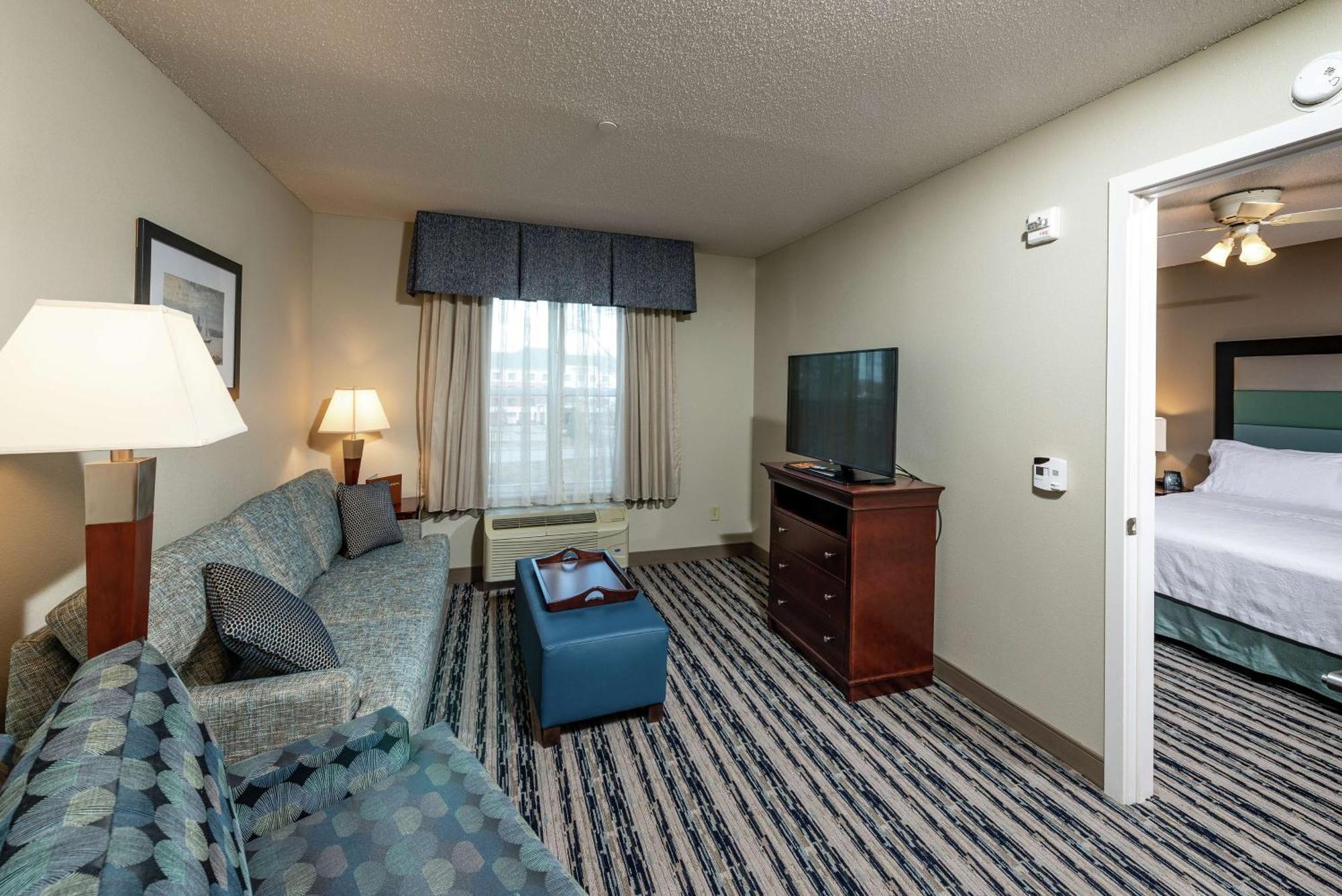 One-Bedroom King Suite Non-Smoking