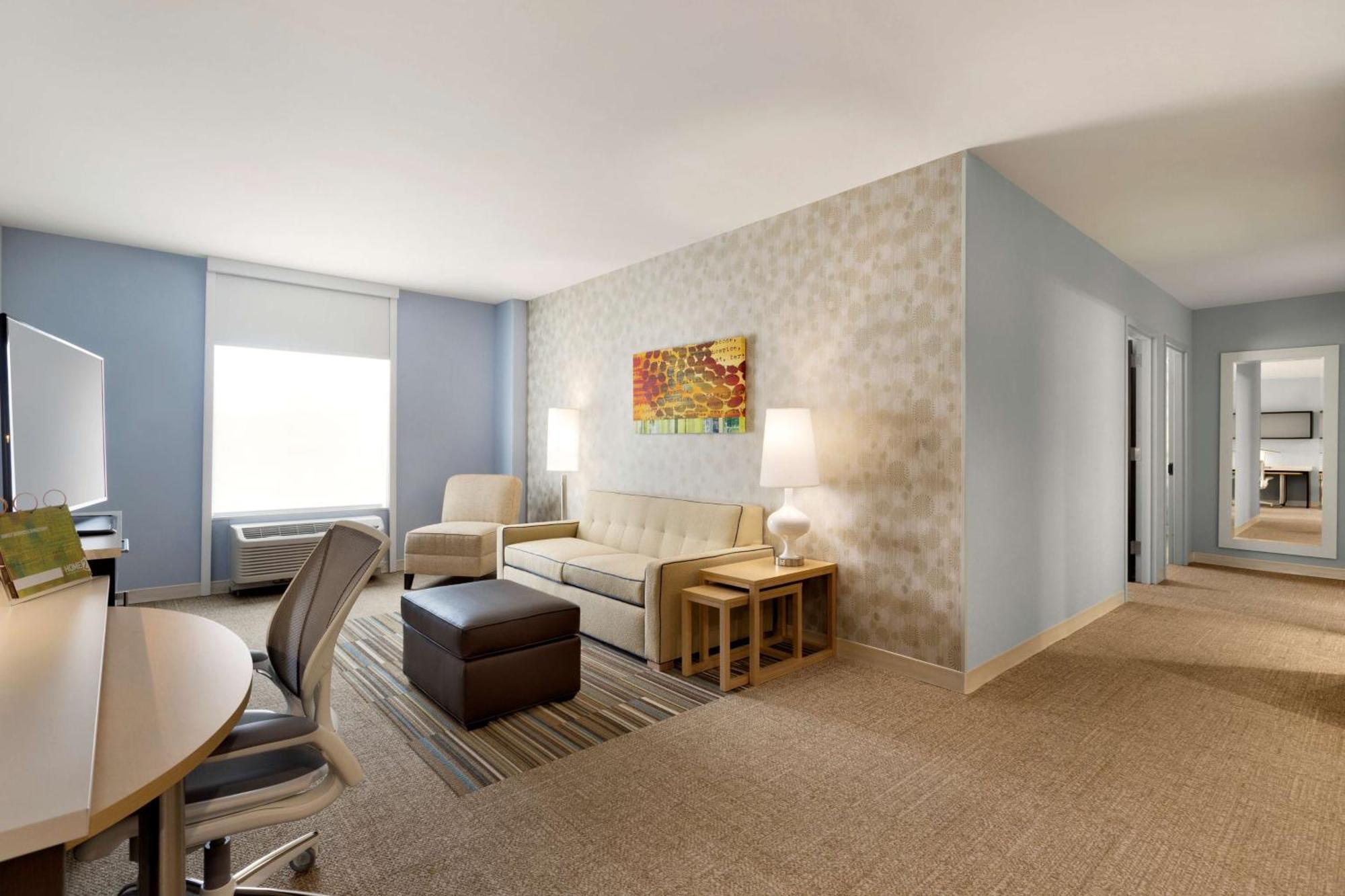 Two-Bedroom Suite Separate Bathrooms Non-Smoking