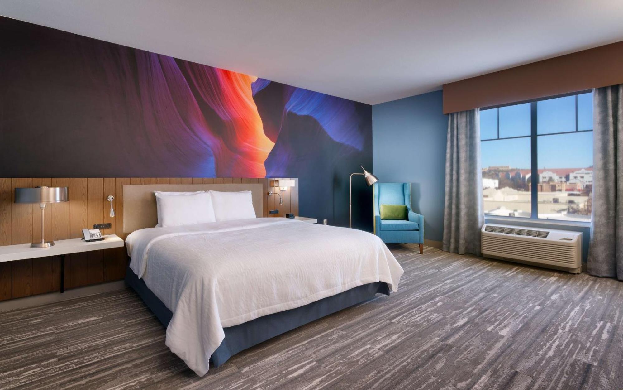 King Room with Tub - Mobility and Hearing Access