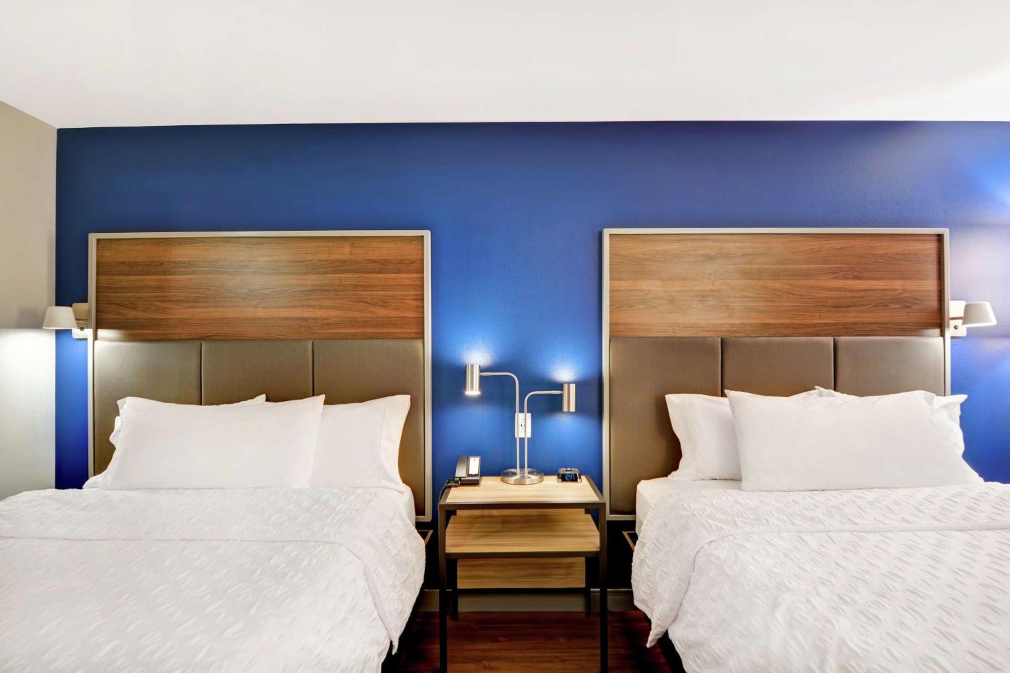 Queen Room Two Queen Beds
