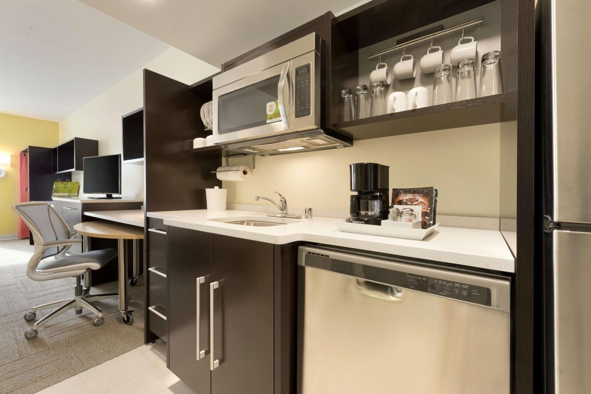 King Studio Suite Non-Smoking