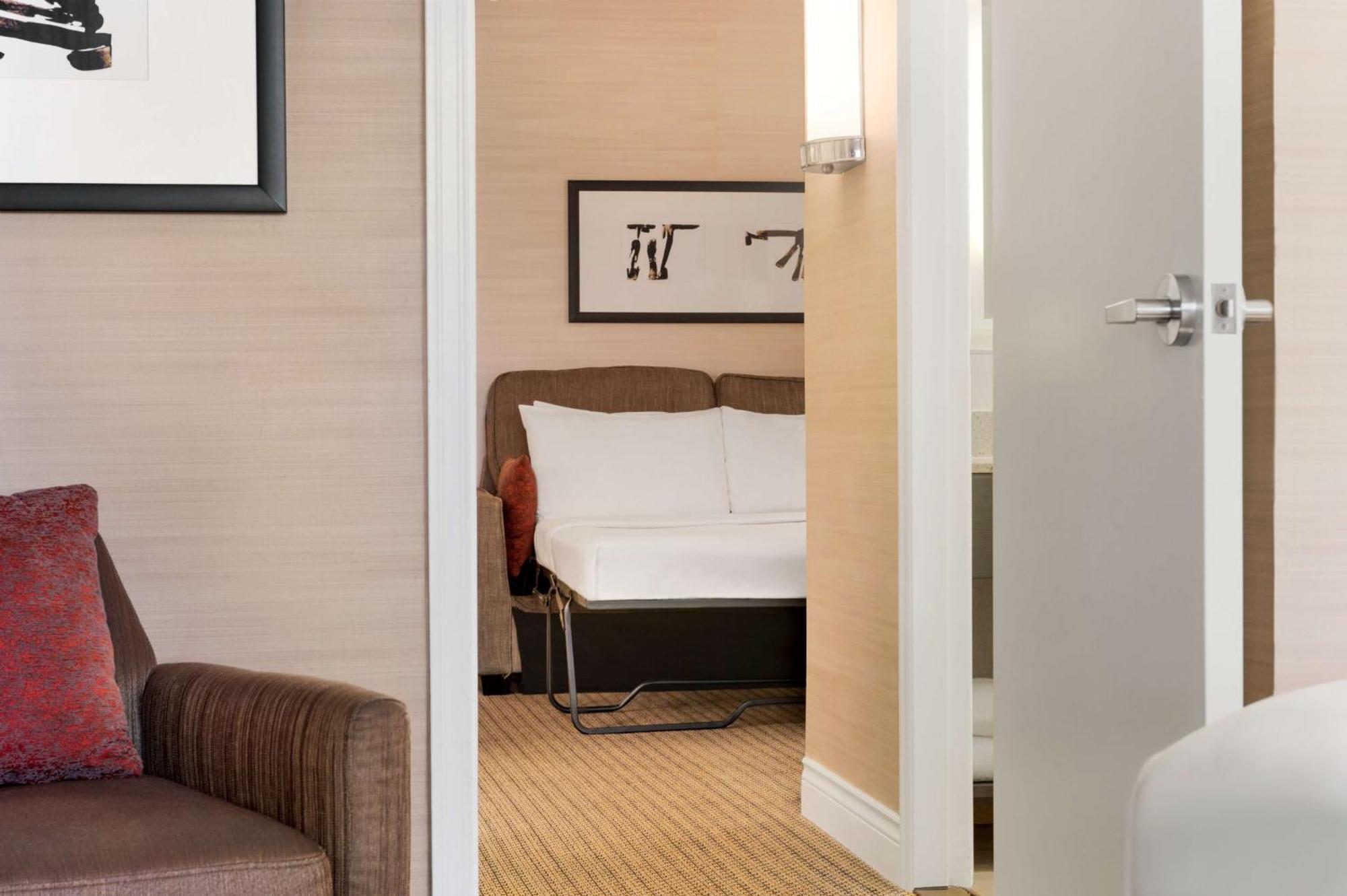 Queen Room Roll Shower Mobility or Hearing Accessible