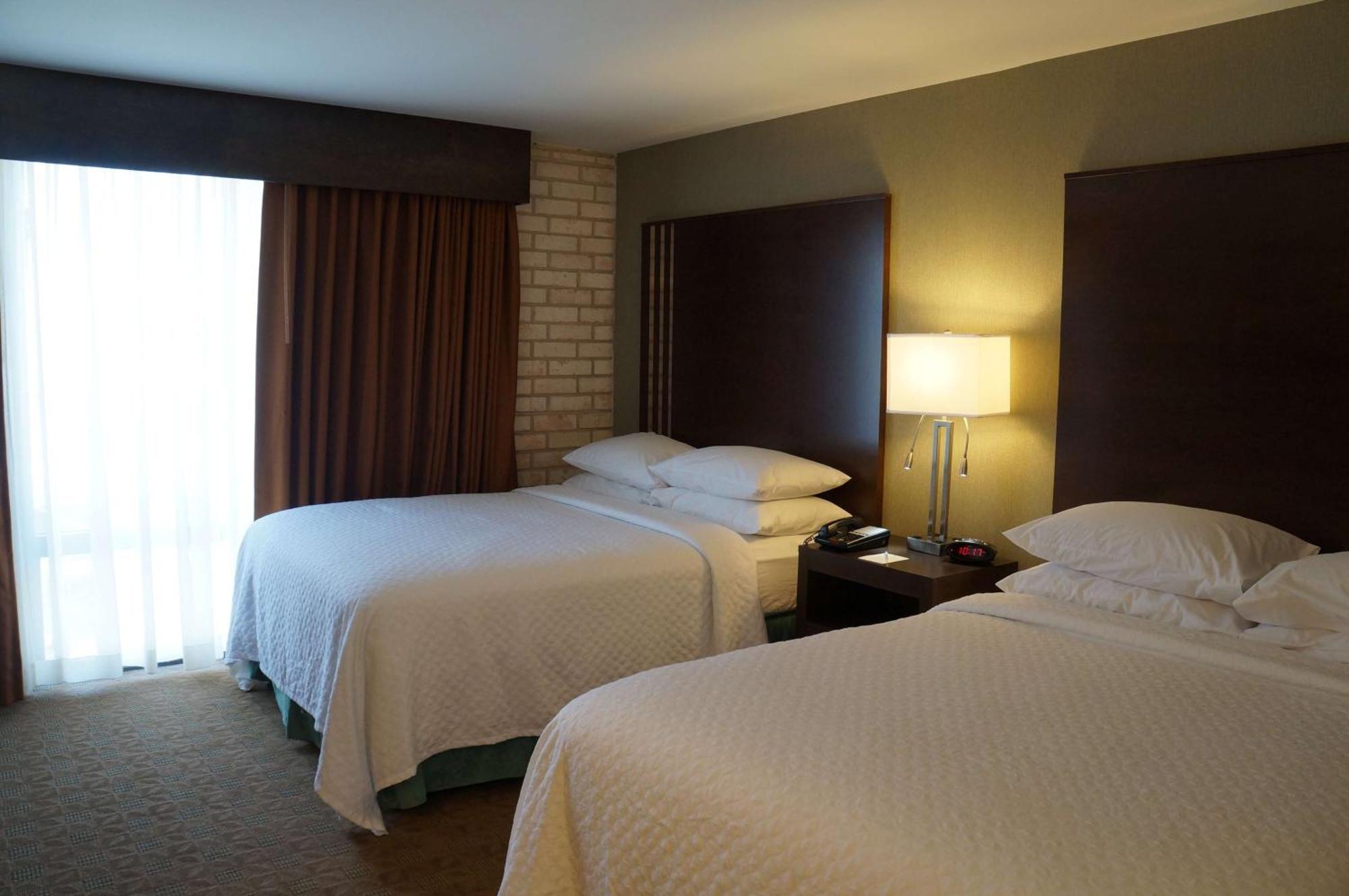 Suite with Two Queen Beds - Non-Smoking