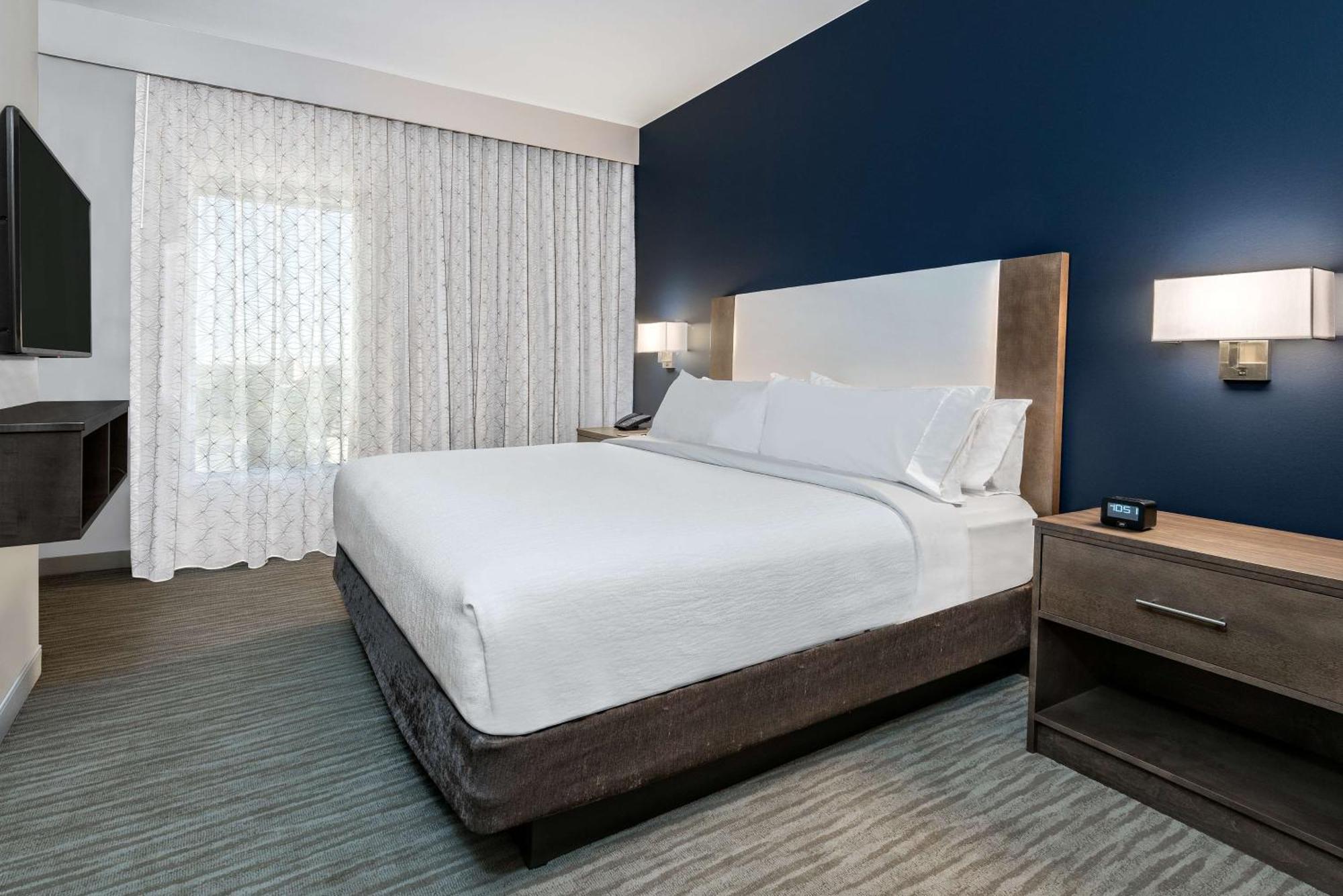 Two-Bedroom King Suite