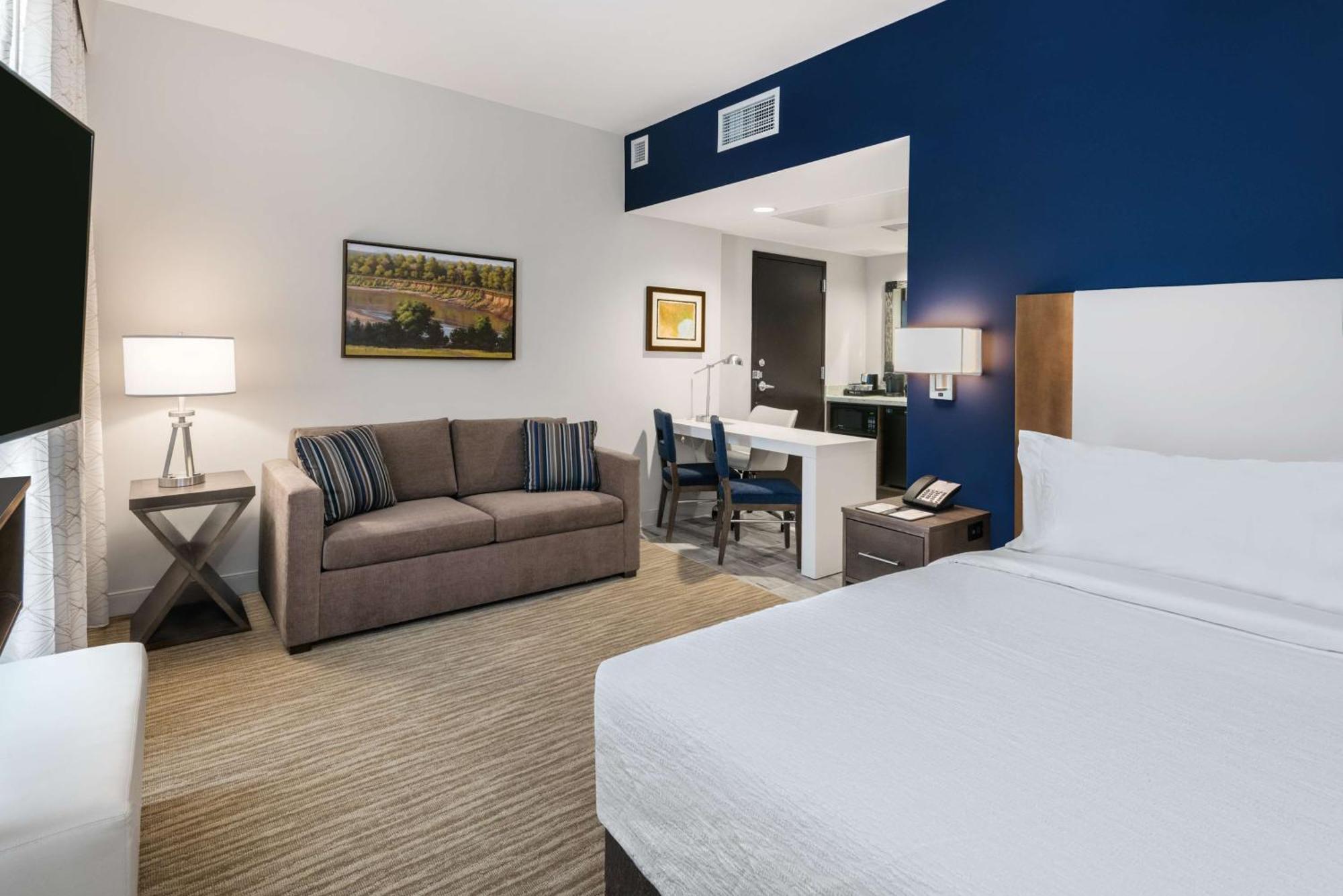 King Studio Suite Hearing Accessible