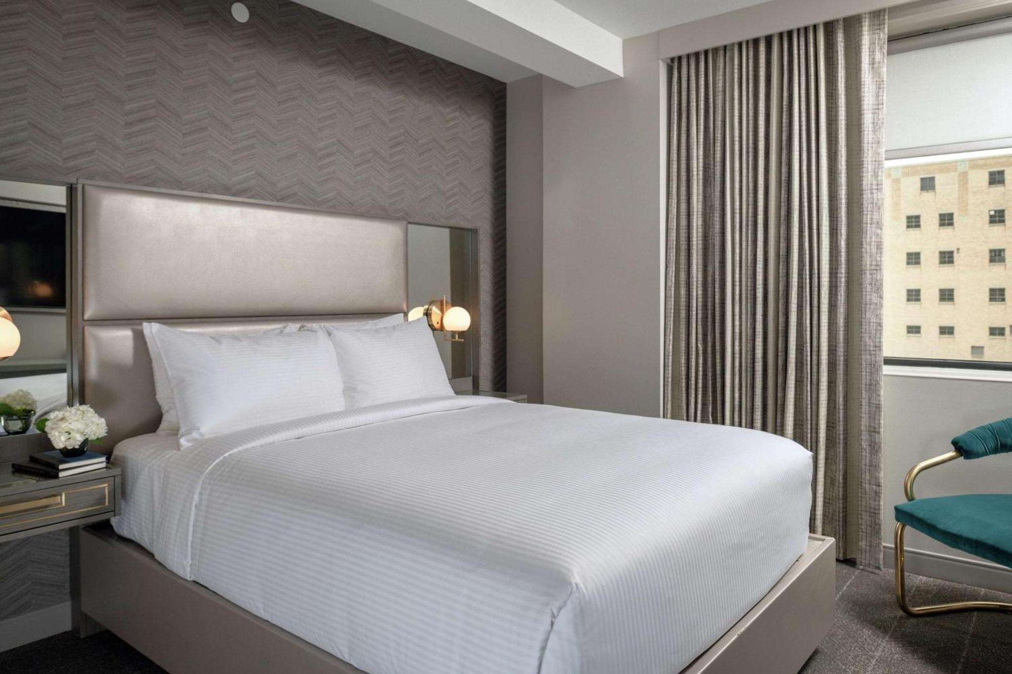 Premier King Room