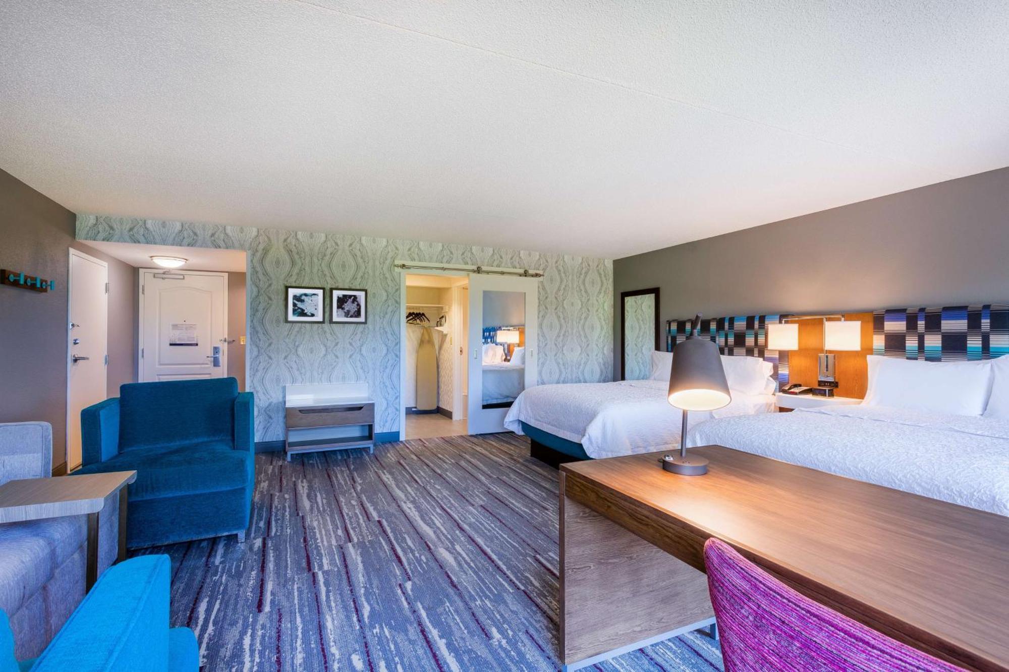 Queen Studio Suite Two Queen Beds Non-Smoking,1551421753:JPEG
