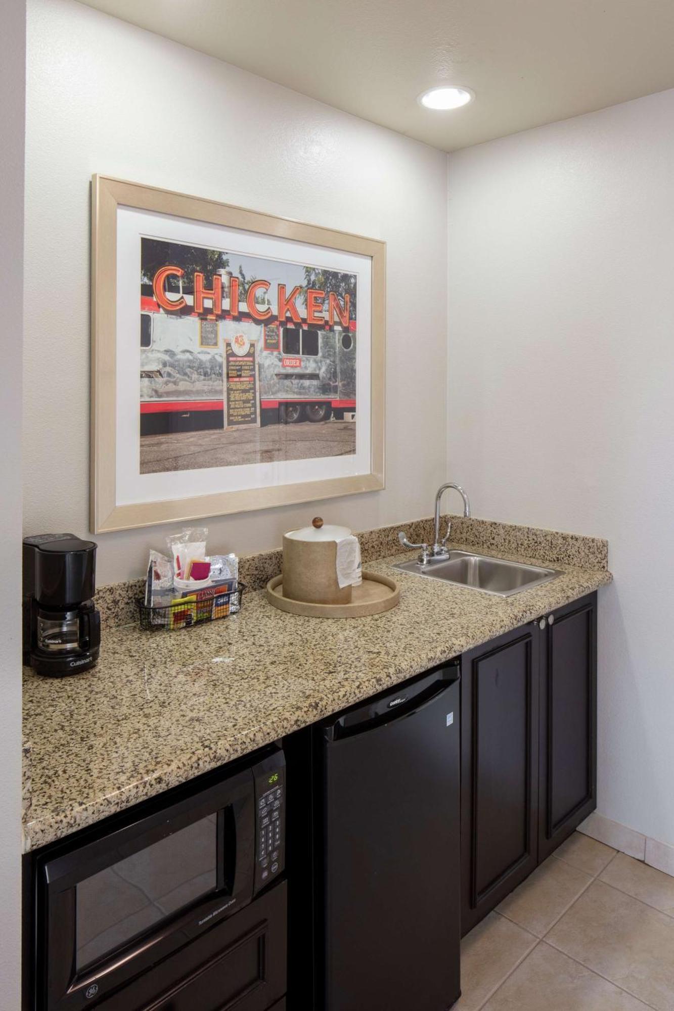 King Studio Suite