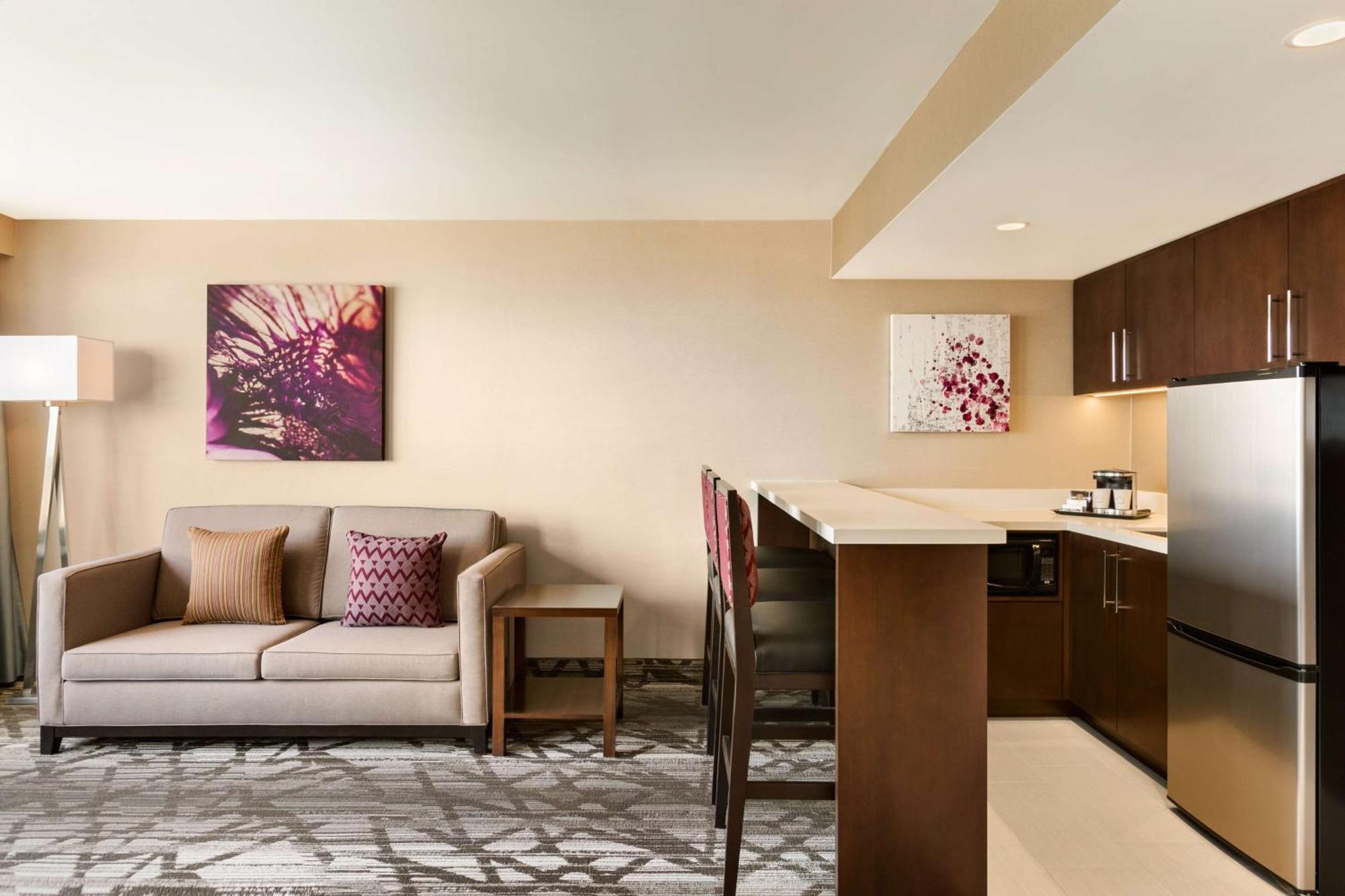 King Studio Suite