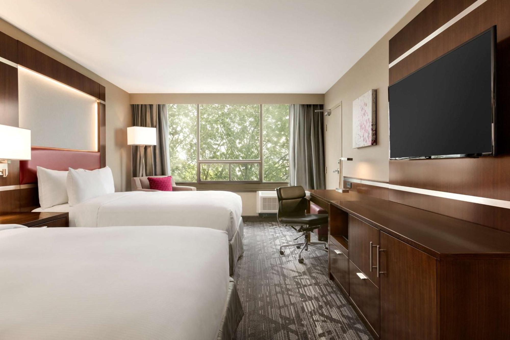 Deluxe Queen Room Two Queen Beds