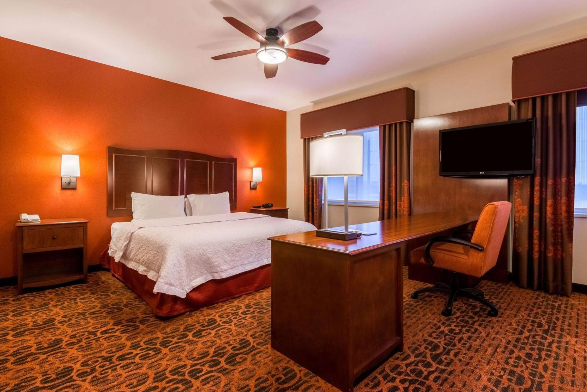 King Studio Suite Mobility Access or Non-Smoking