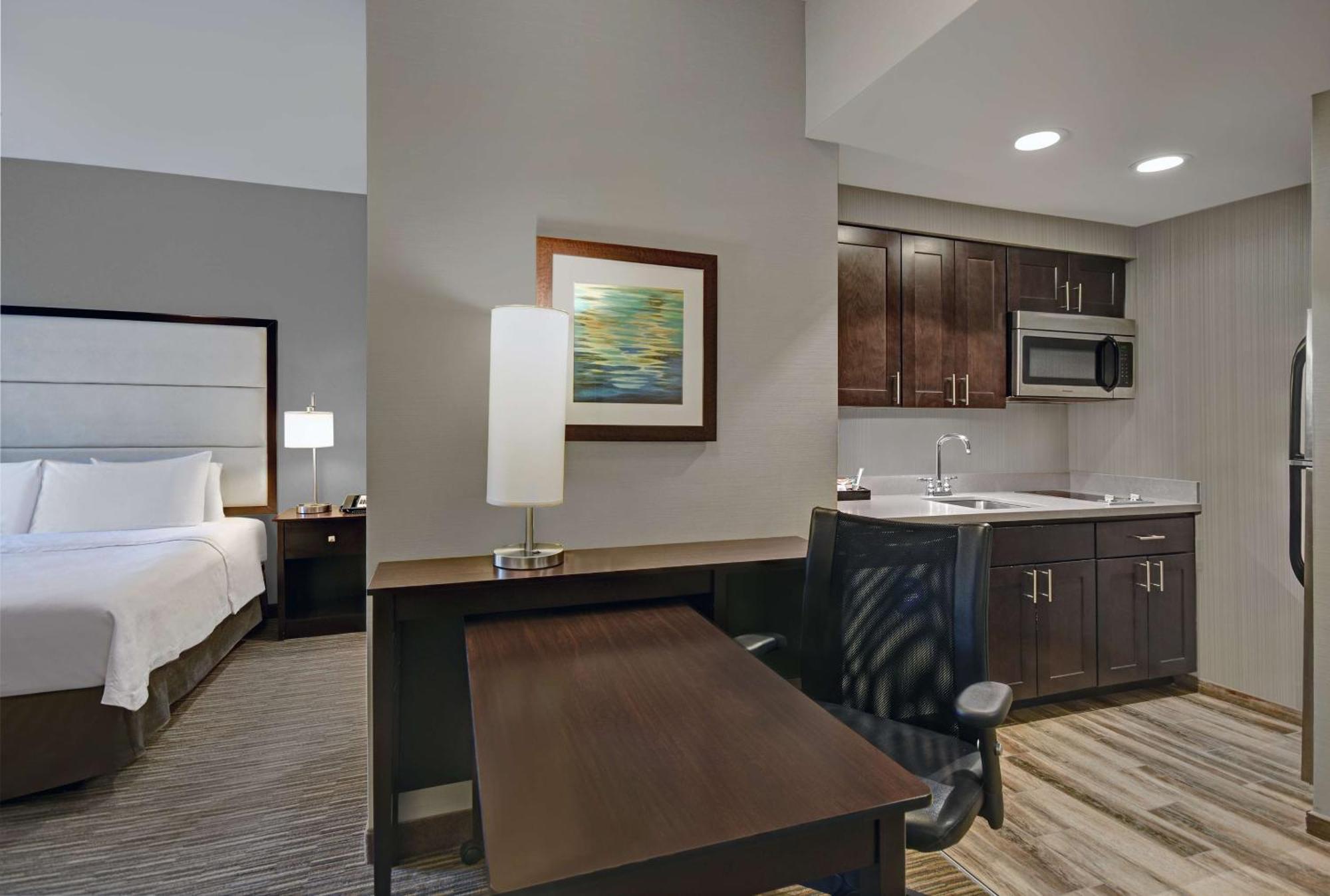 King Studio Suite