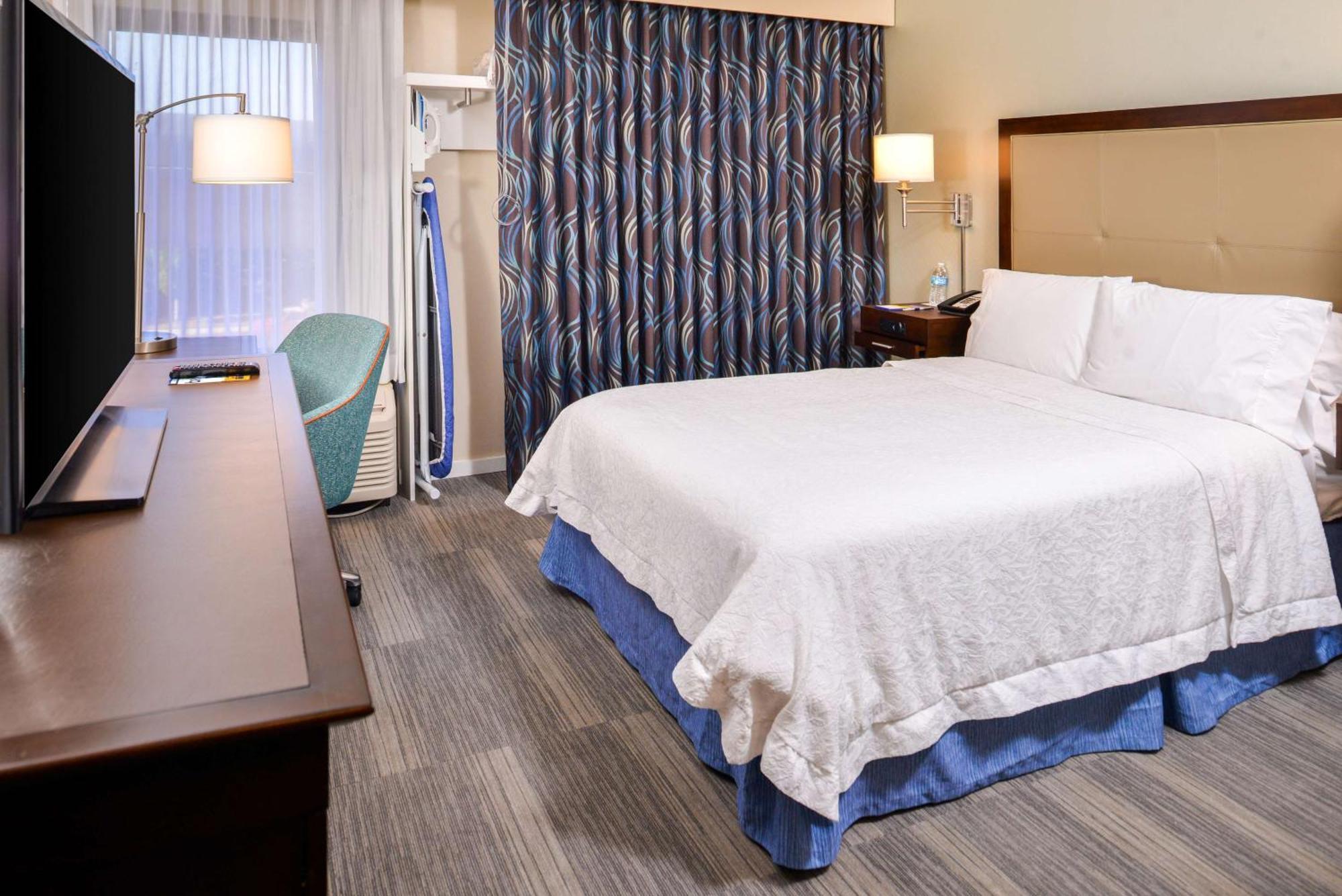 Double Room Roll Shower Mobility Accessible or Non-Smoking