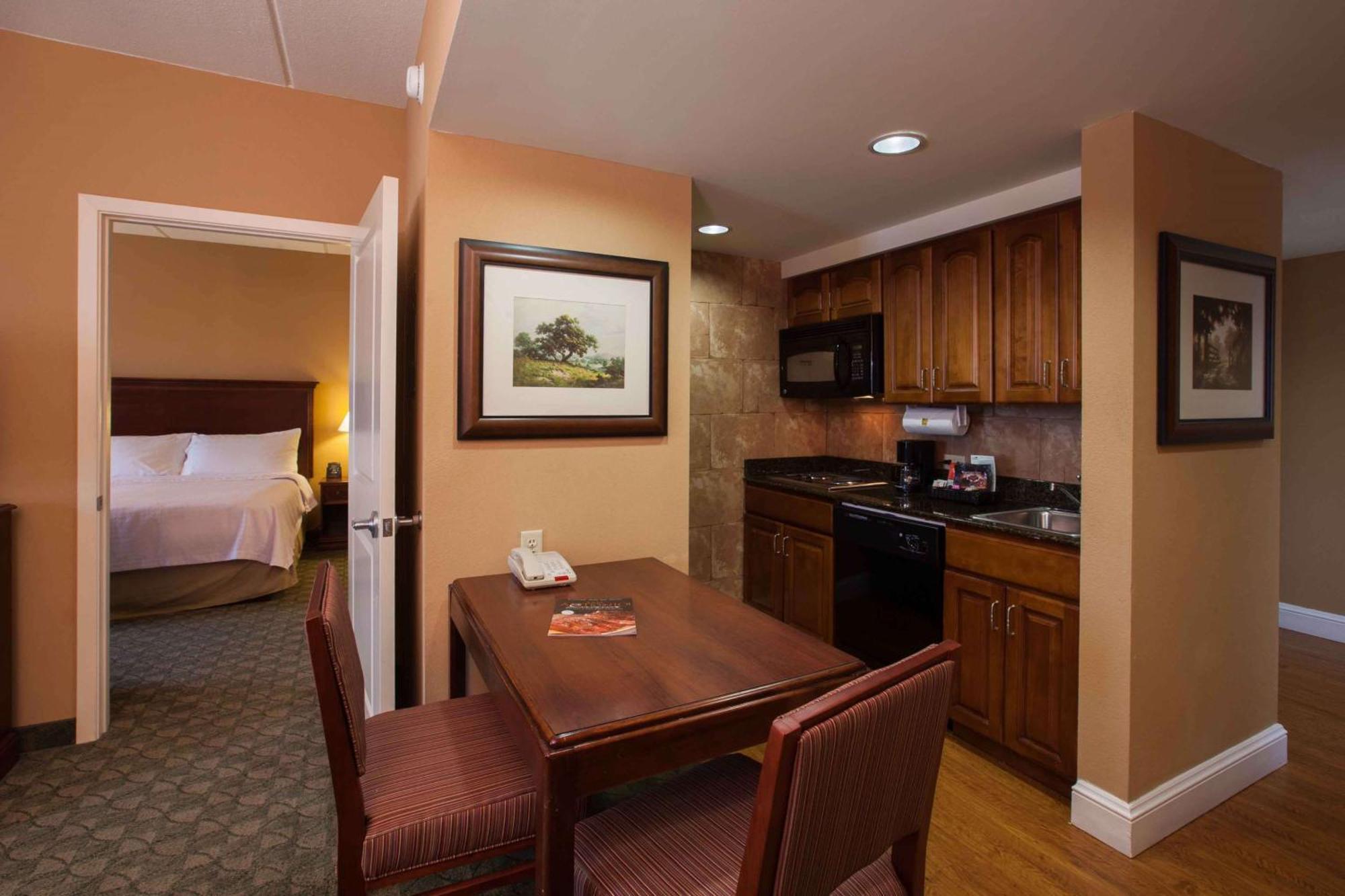 King Suite Mobility Access or Non-Smoking