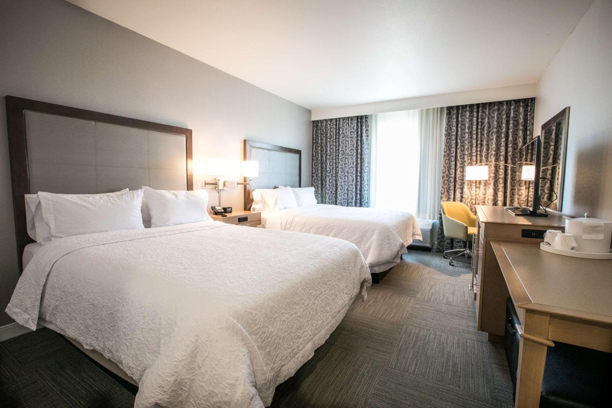 Queen Room with Two Queen Beds - Hearing Access/Non-Smoking