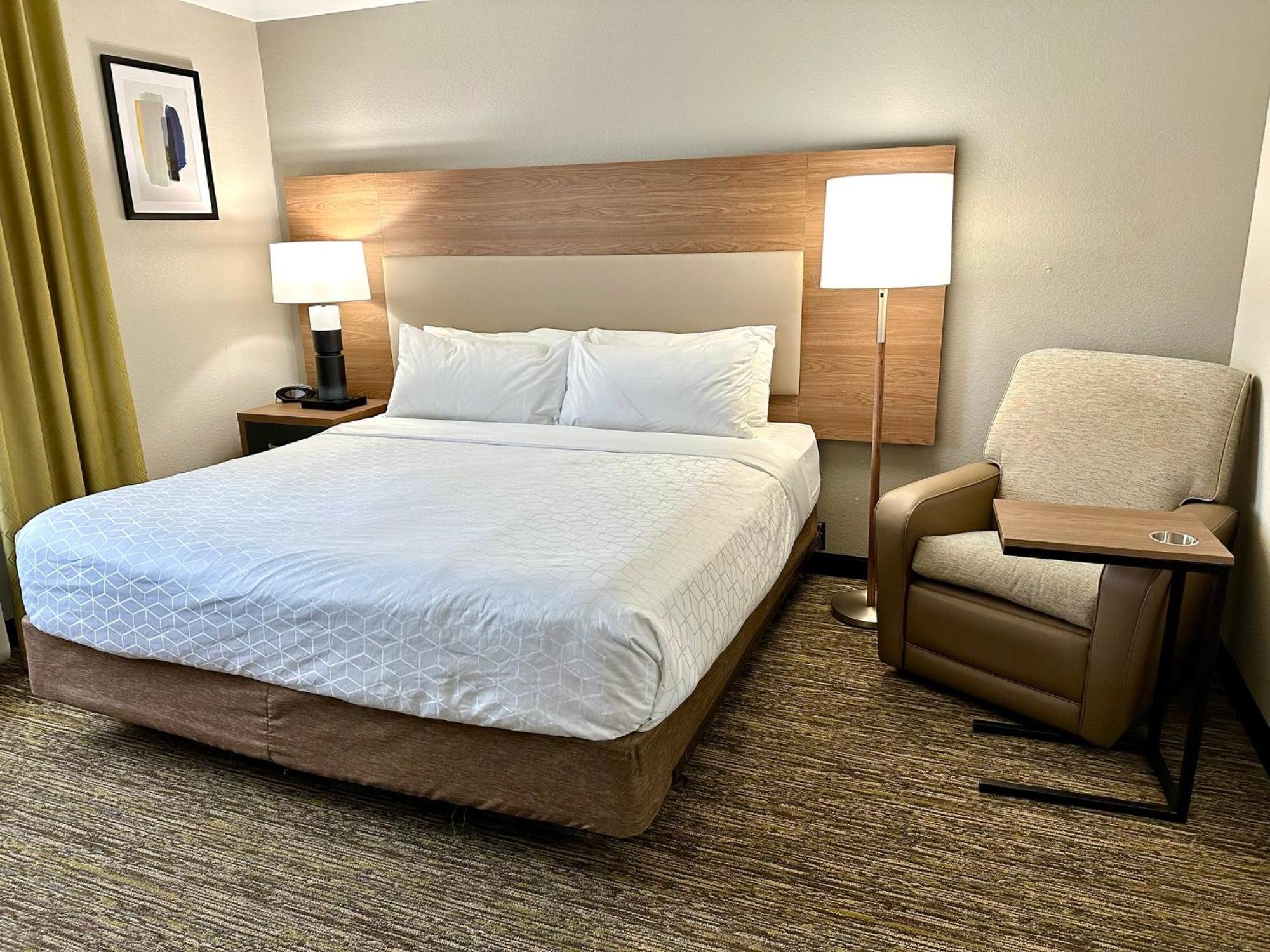King Studio Suite