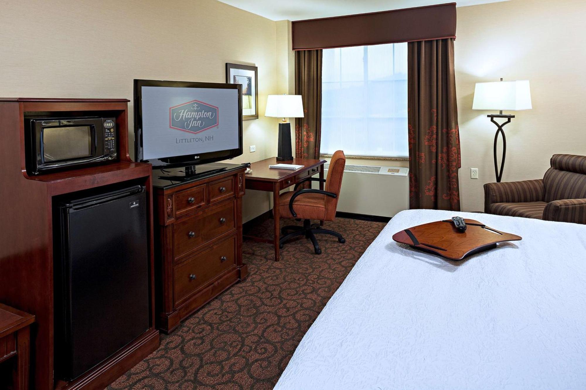 King Room with King Bed - Non-Smoking