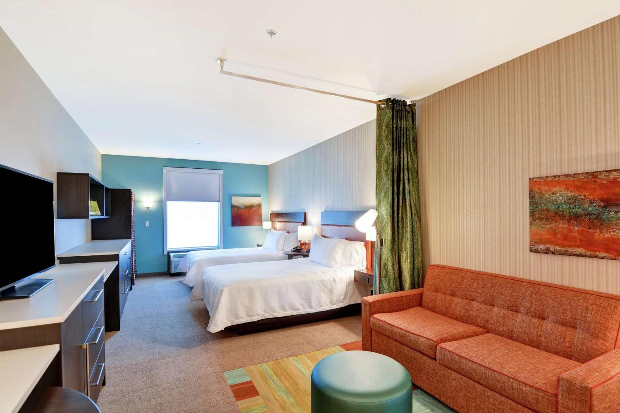Studio Suite Two Queen Beds Hearing Access or Non-Smoking