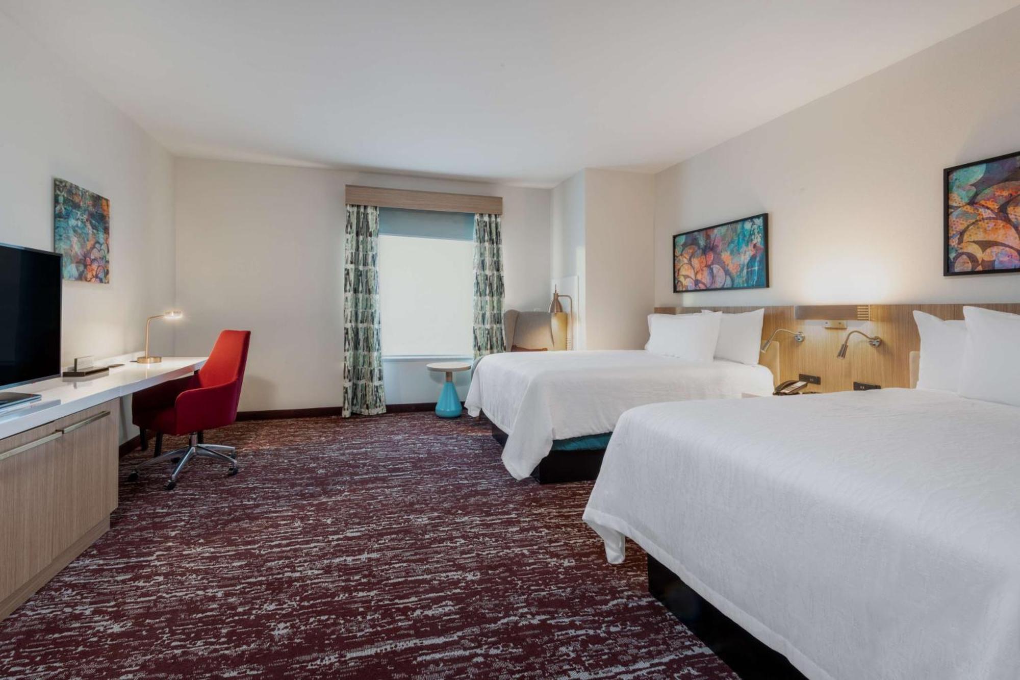 Queen Room Two Queen Beds Mobility Hearing Access