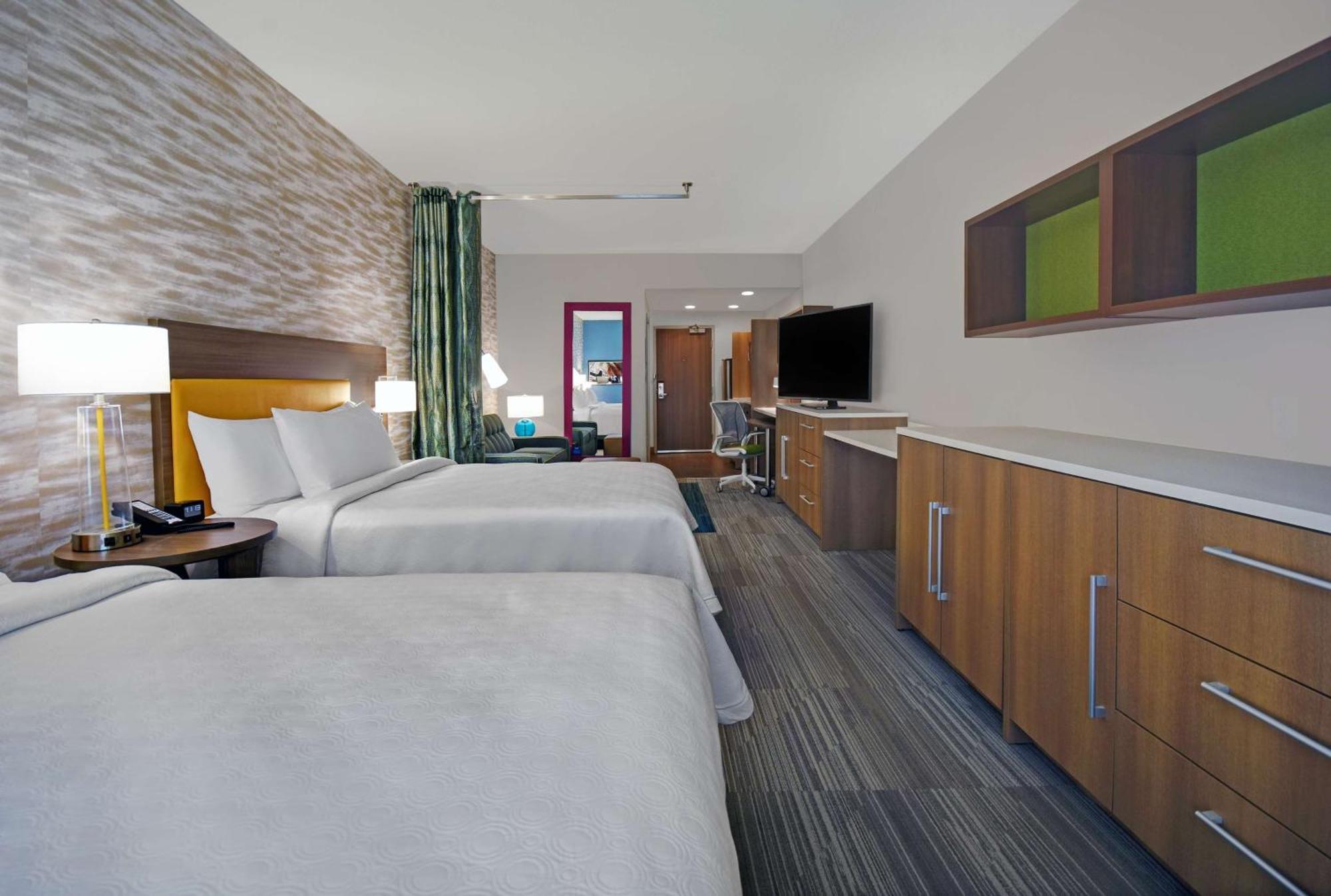 Queen Studio Two Queen Beds Non-Smoking