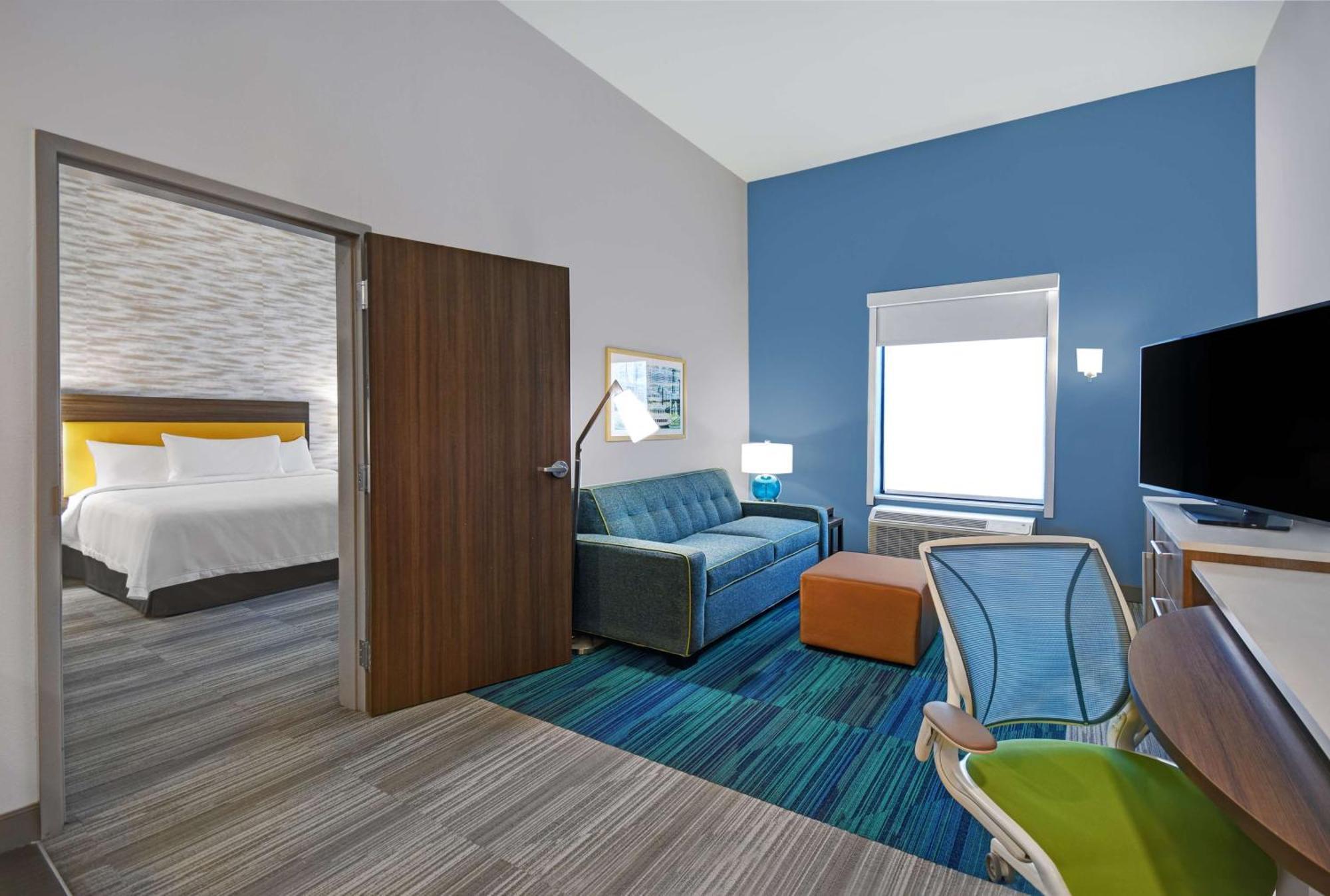 One-Bedroom King Suite Non-Smoking