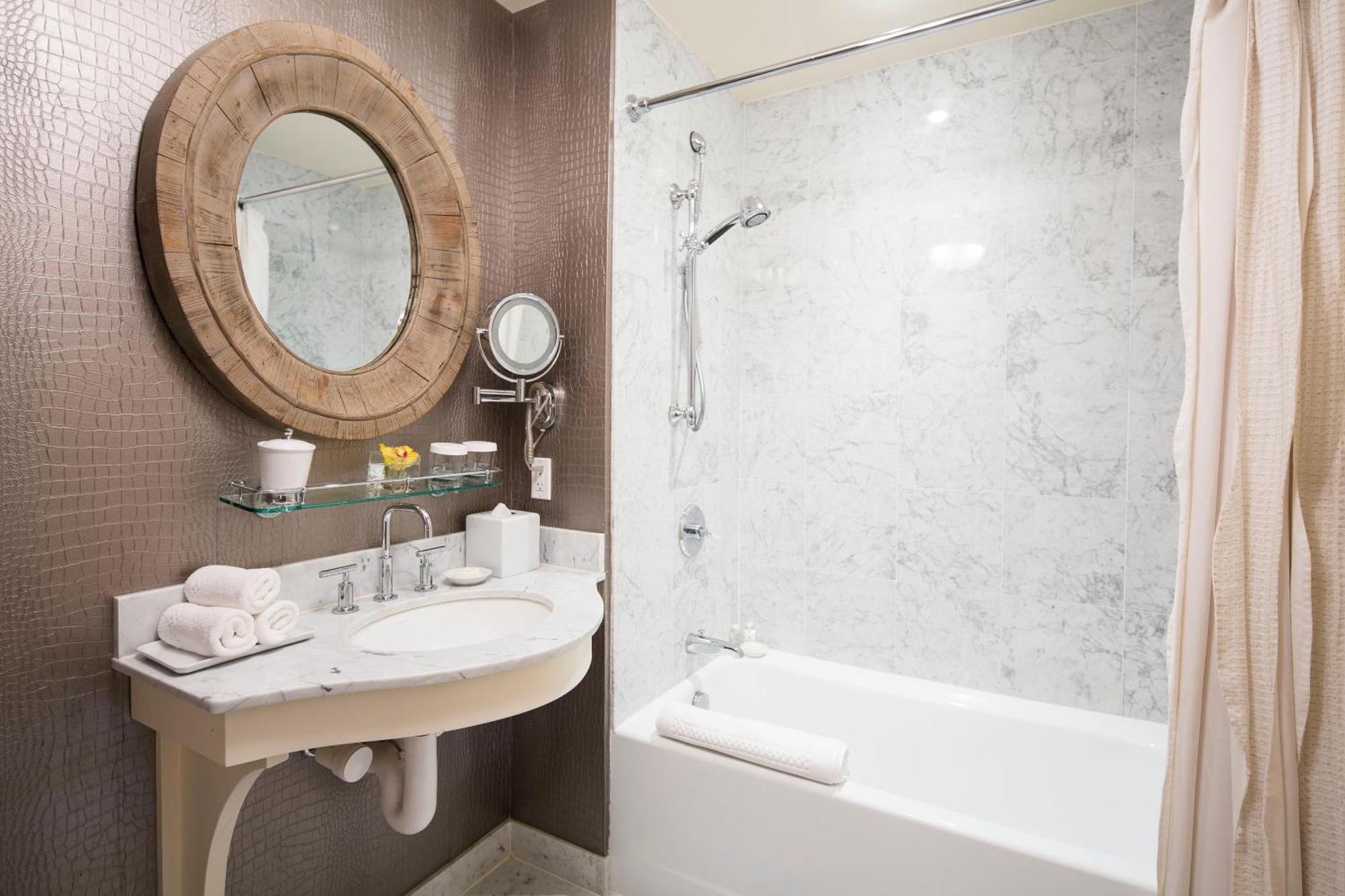 Executive King Suite
