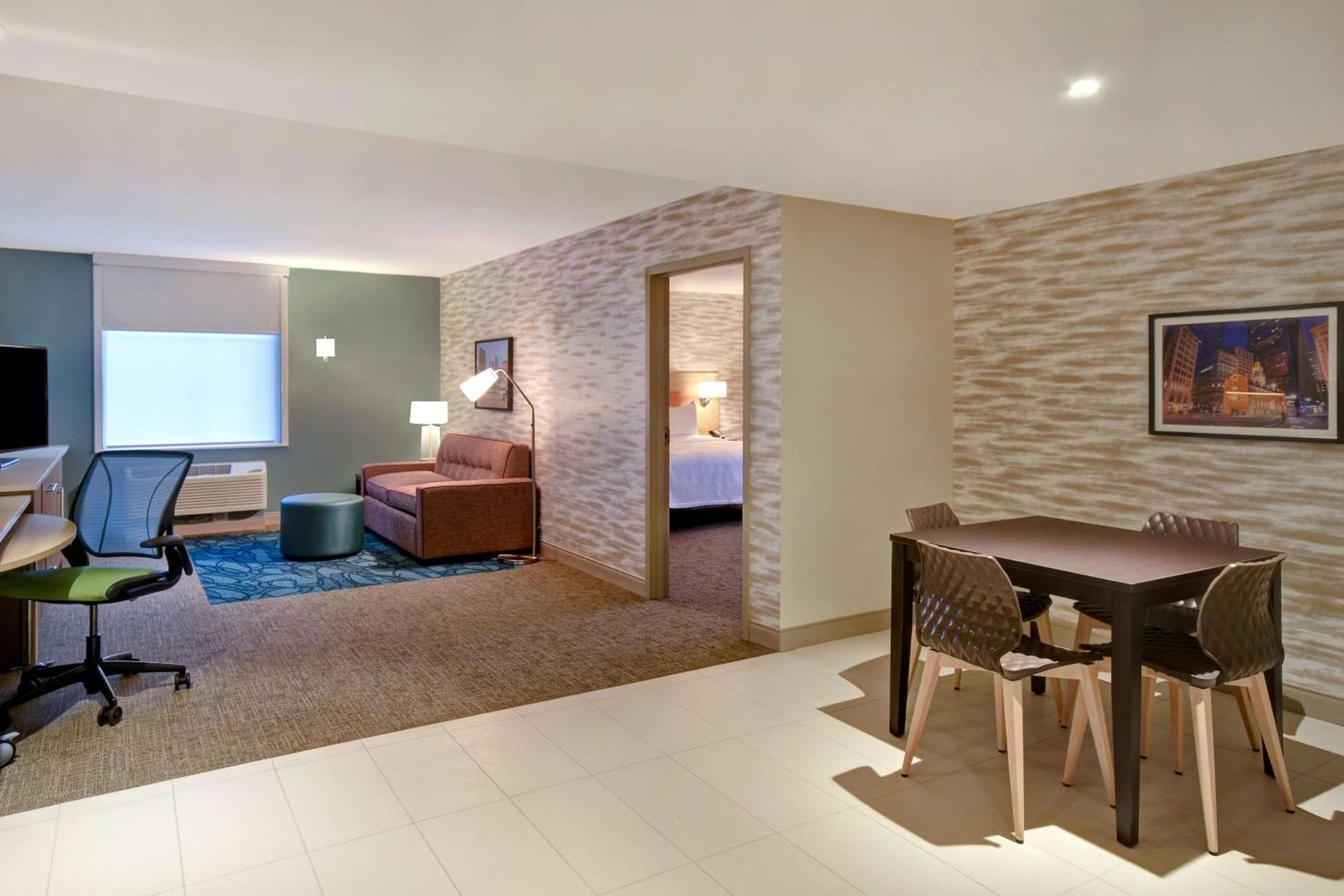 One-Bedroom King Suite Non-Smoking