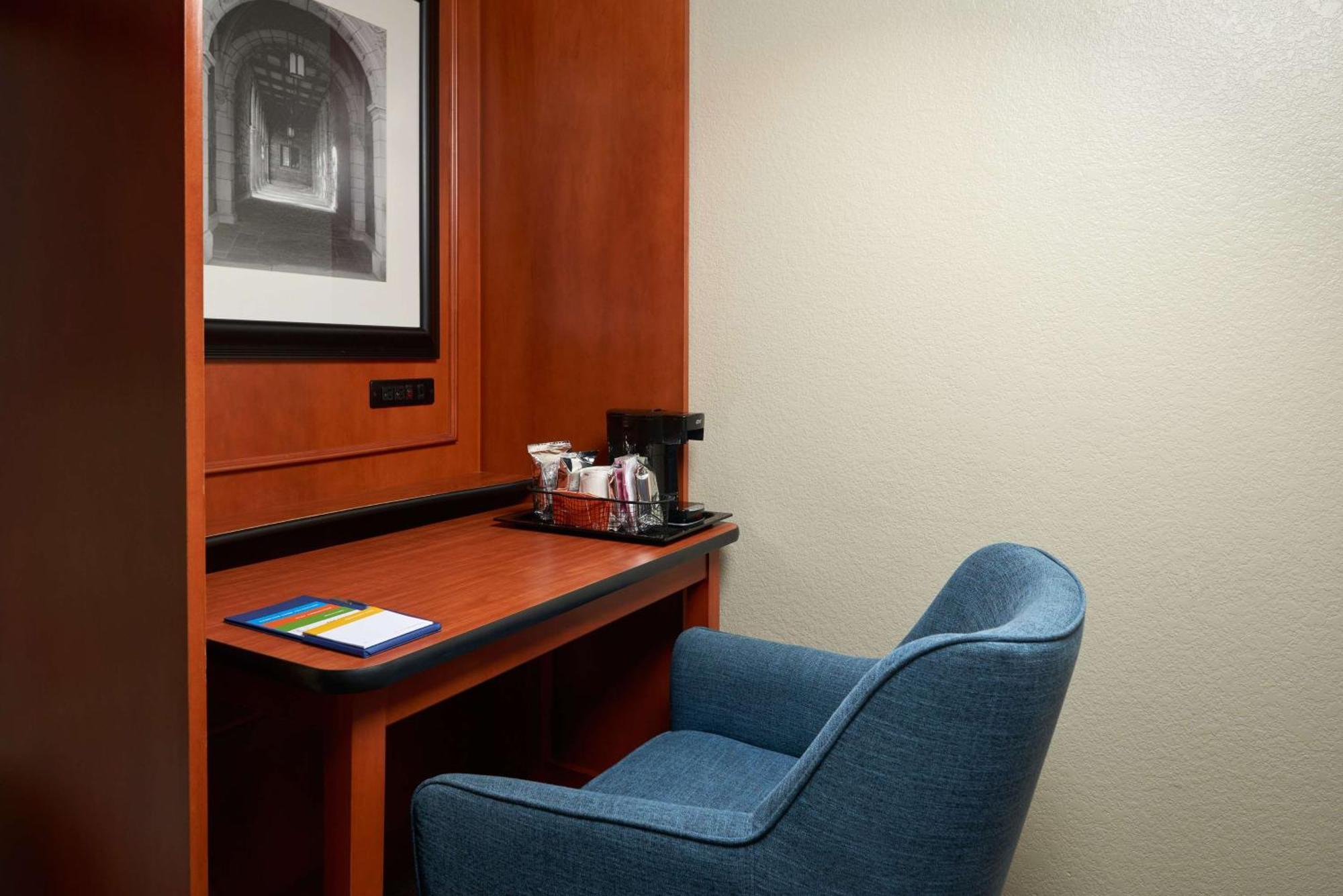 Double Room Two Double Beds Non-Smoking