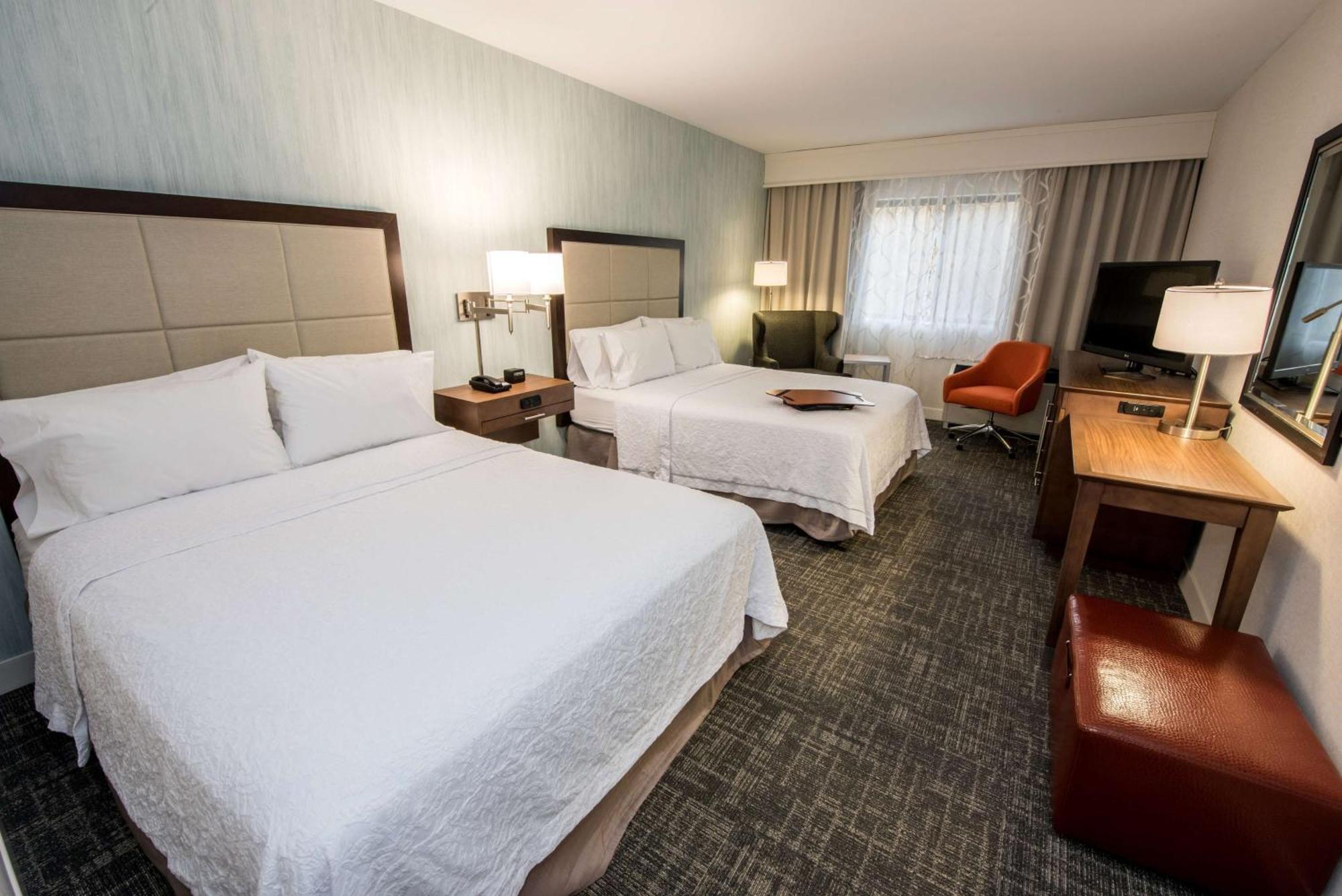 Queen Room Two Queen Beds Mobility Access or Non-Smoking
