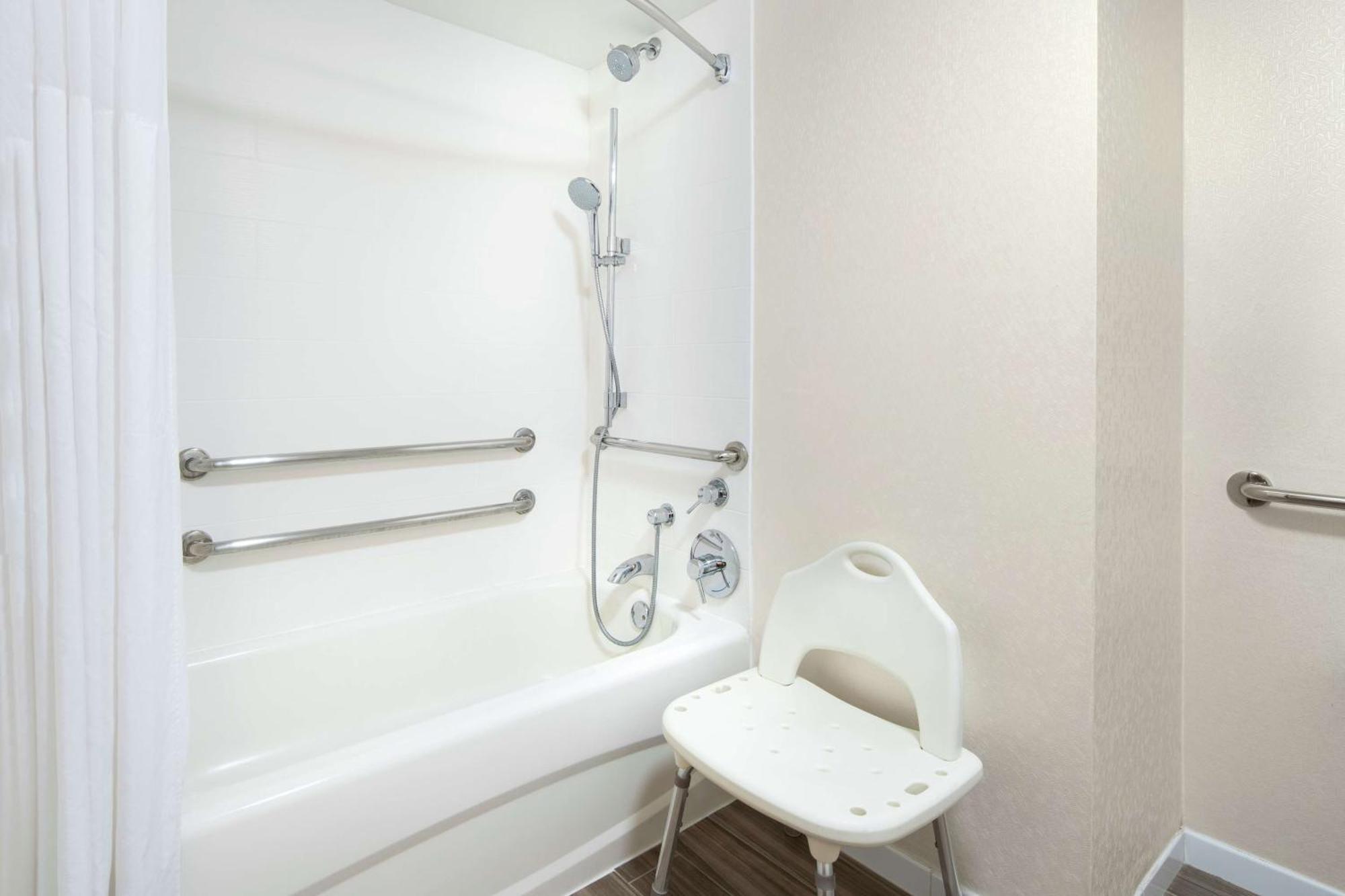 Queen Room Two Queen Beds Mobility Access or Non-Smoking