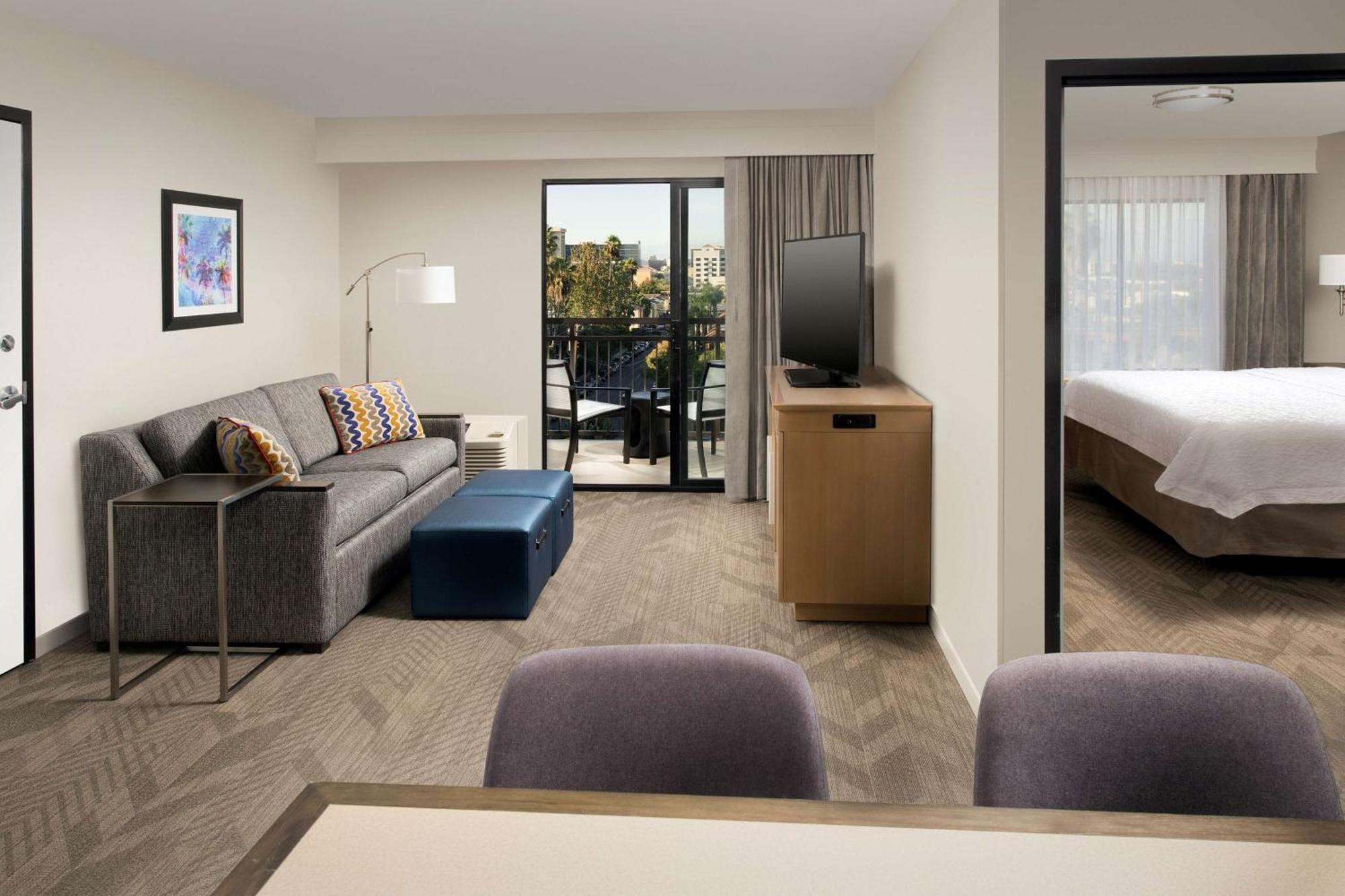 One-Bedroom King Suite Balcony Non-Smoking