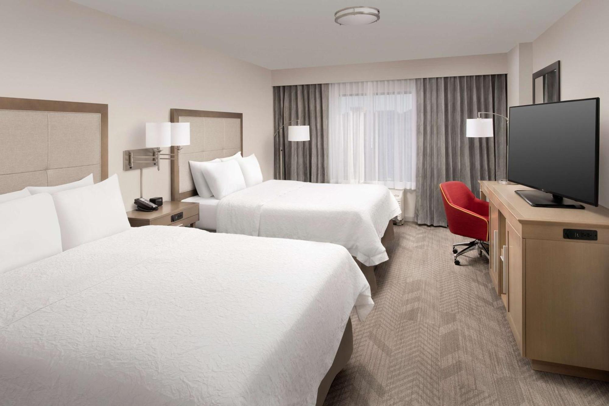 Queen Room Two Queen Beds Mobility Access or Non-Smoking