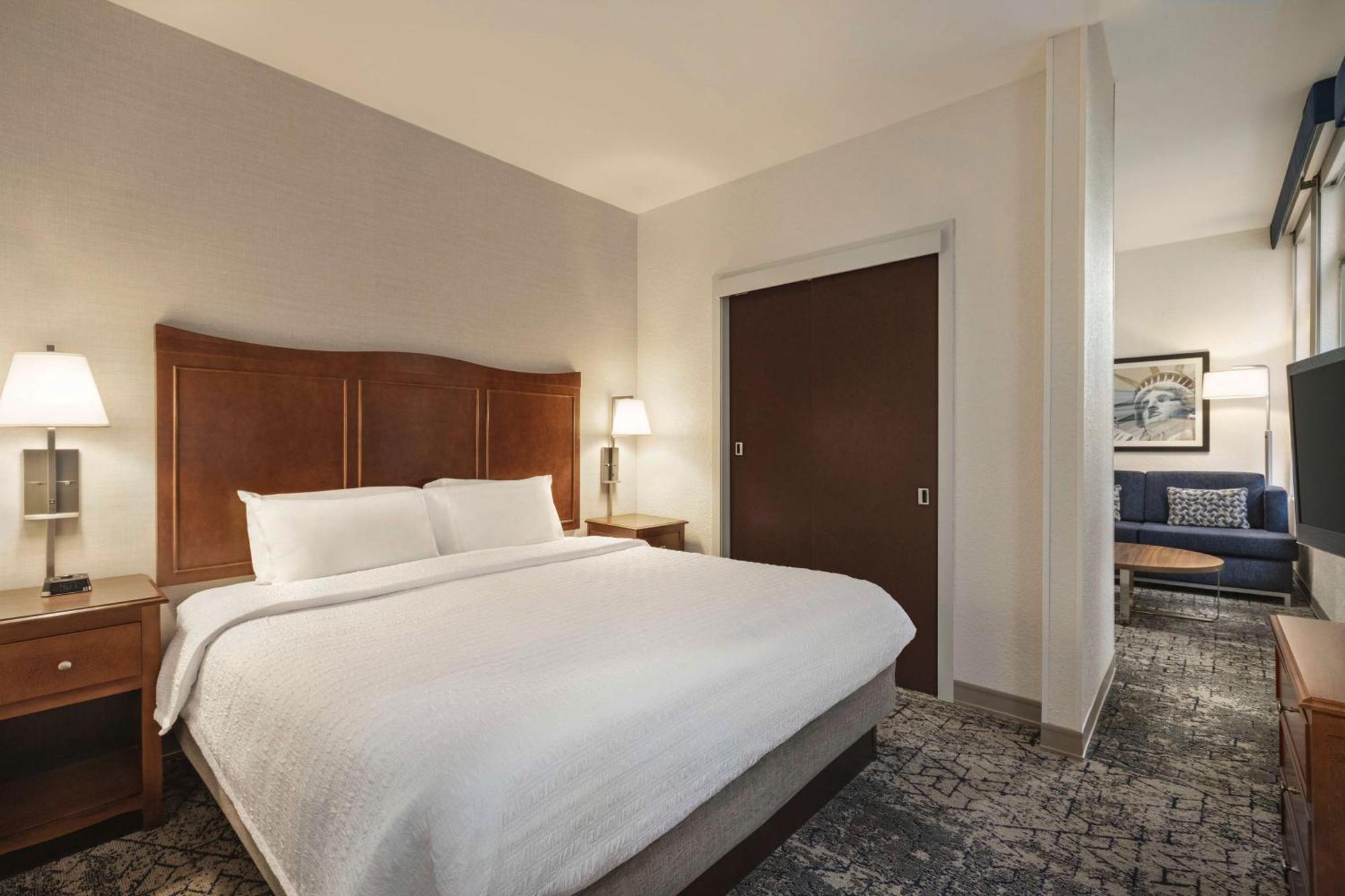 Executive Studio Suite King Bed