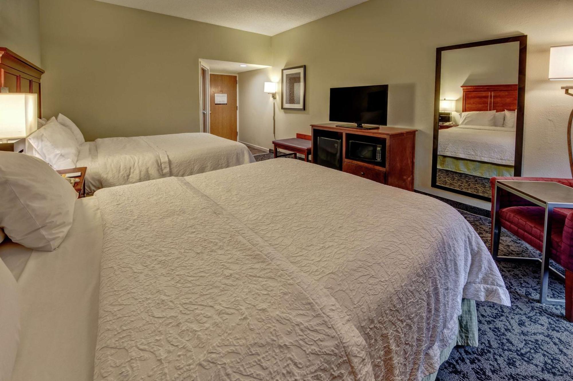 Double Room with Microwave and Refrigerator - Non-Smoking