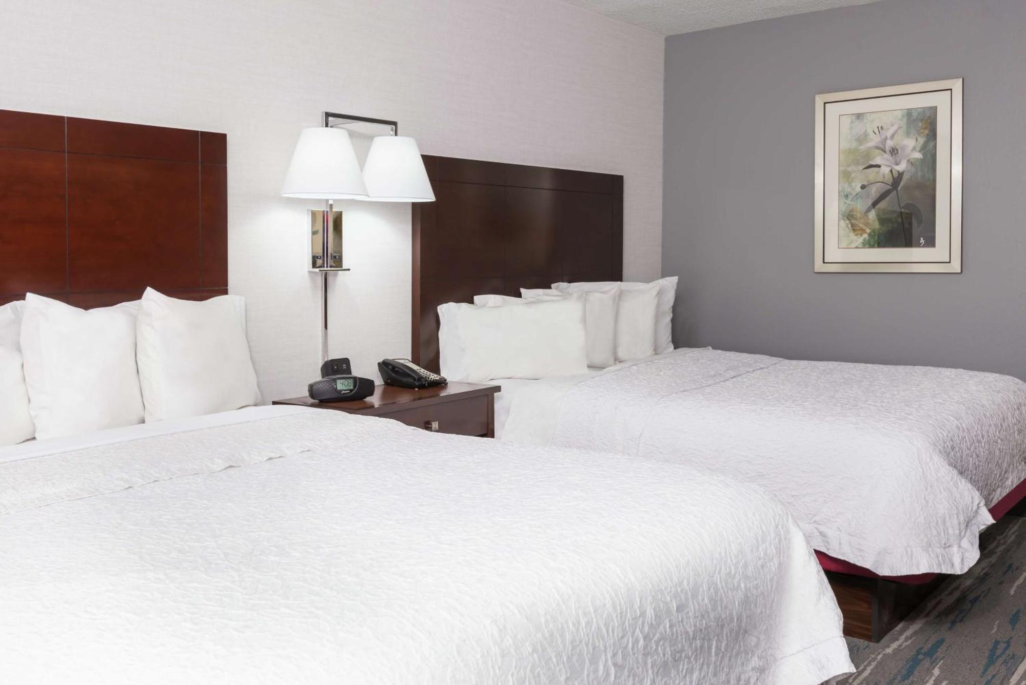 Queen Room with Two Queen Beds - Hearing Access/Non-Smoking