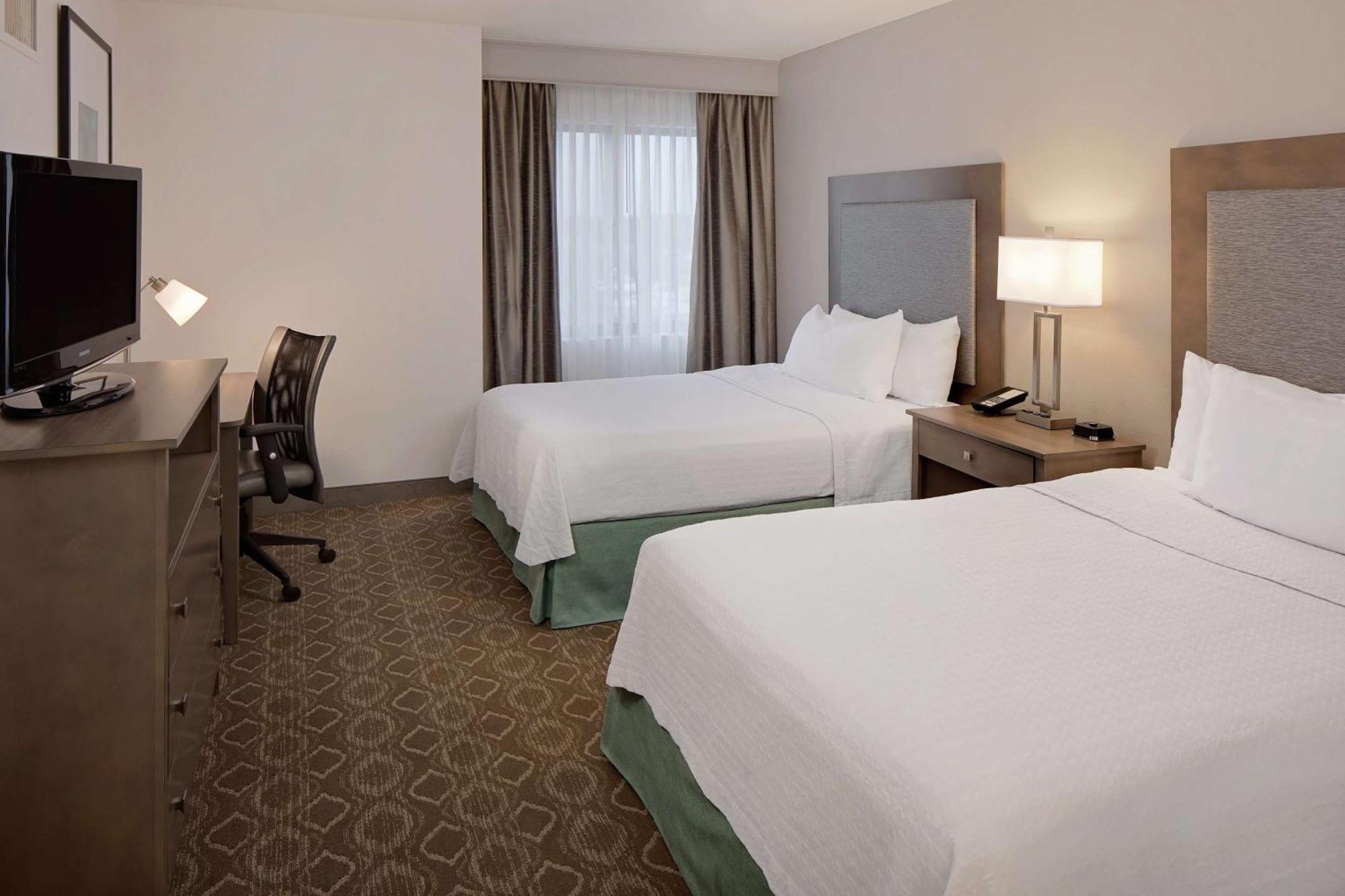 Non-Smoking Double Suite,1552136260:JPEG