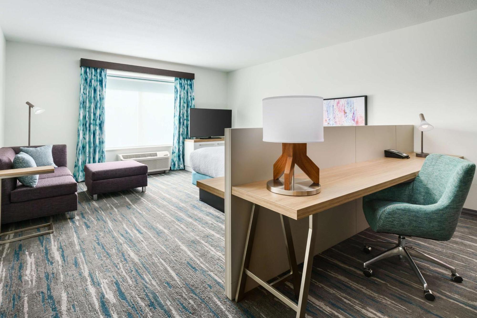 Deluxe King Room Mobility Access