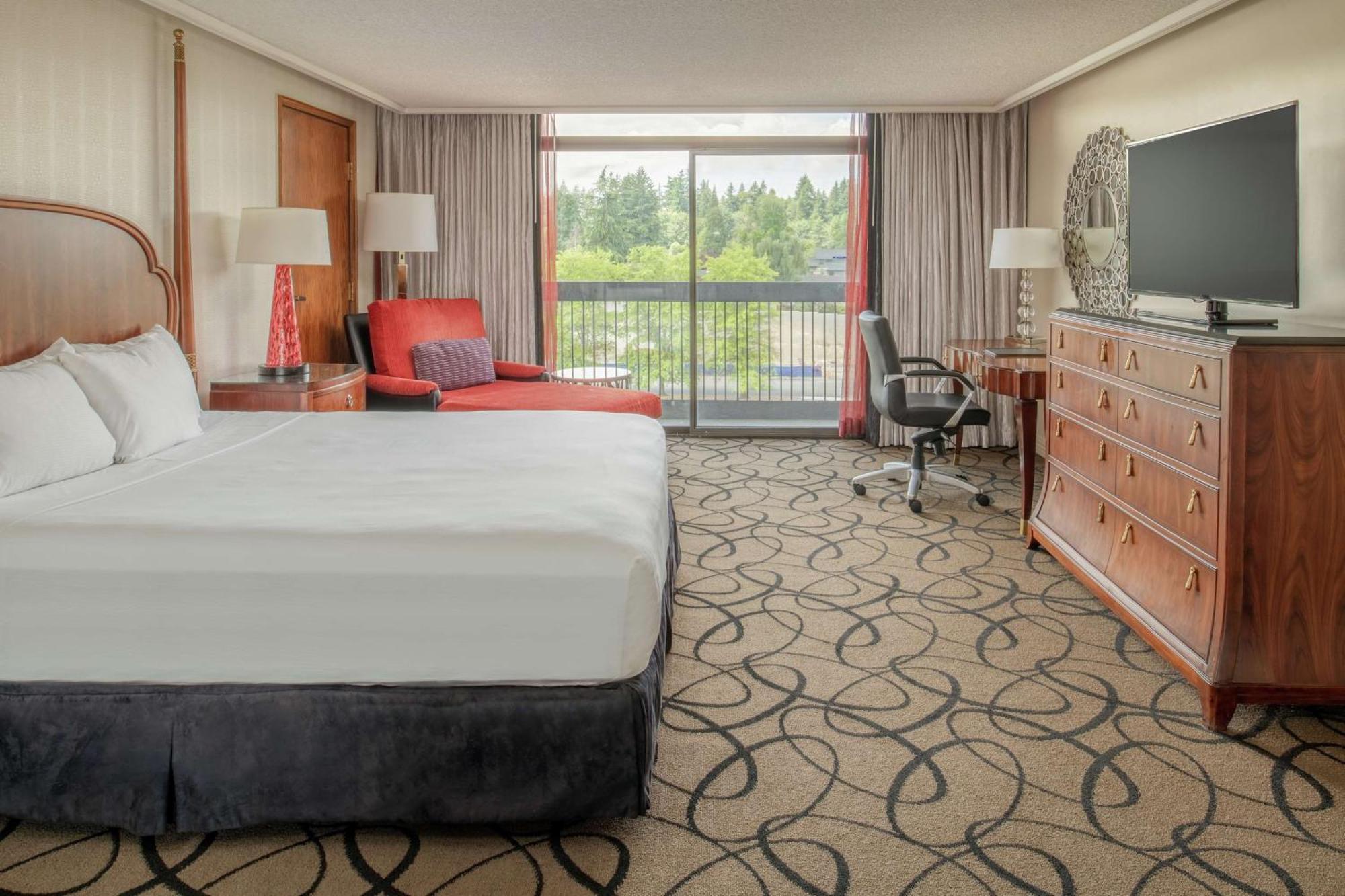 One-Bedroom King Suite
