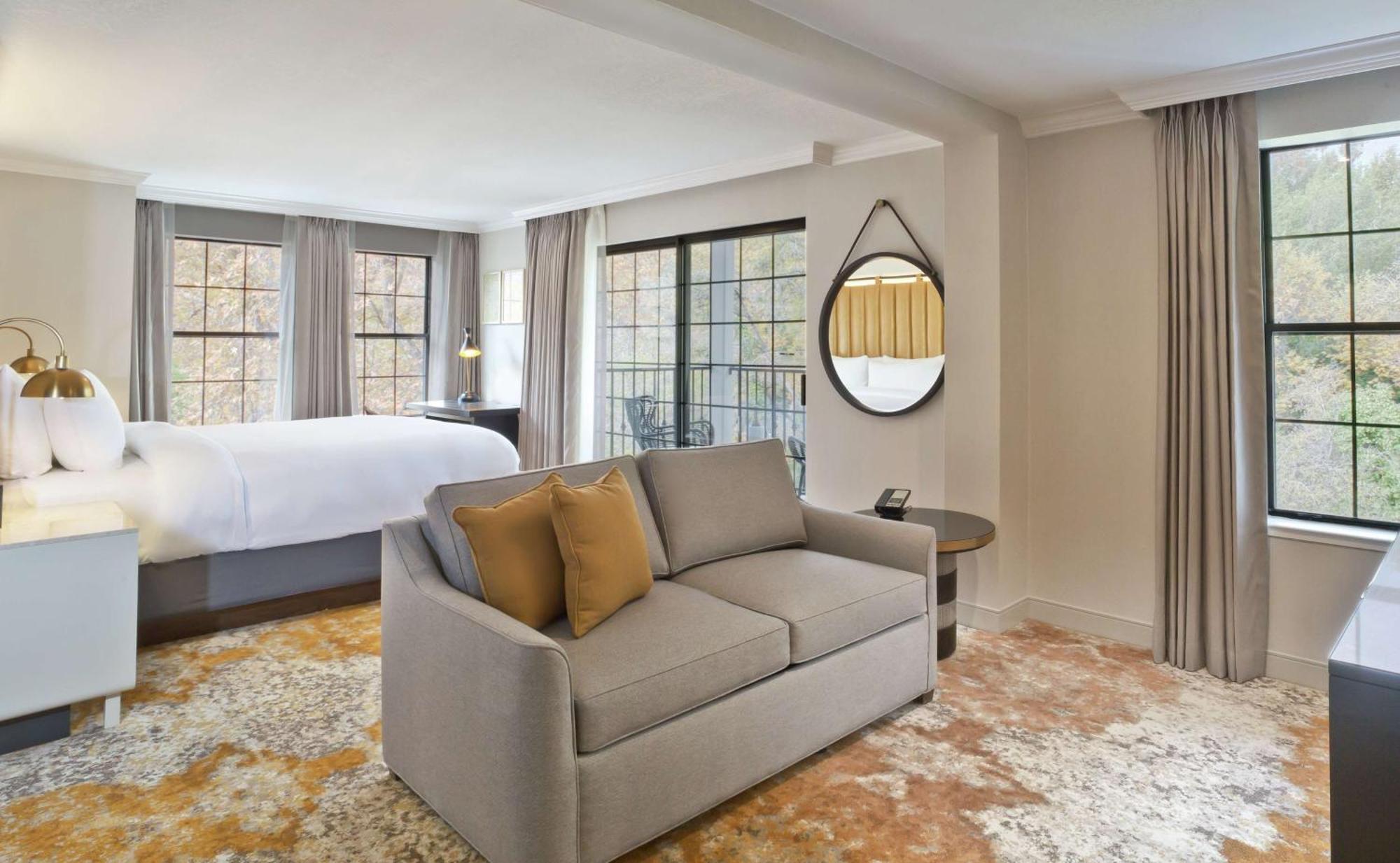 Junior King Suite with Balcony