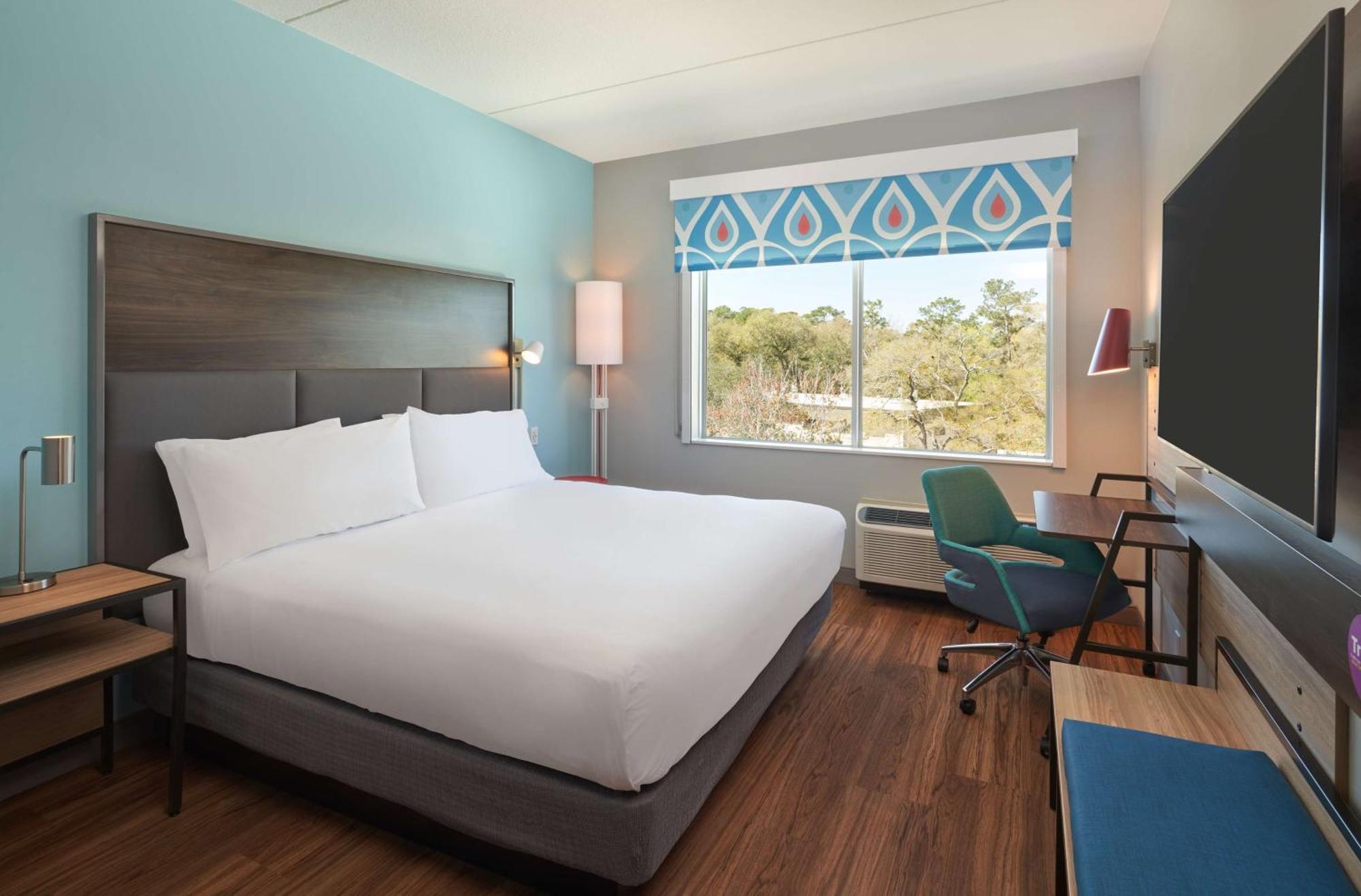 King Room,1552171240:JPEG
