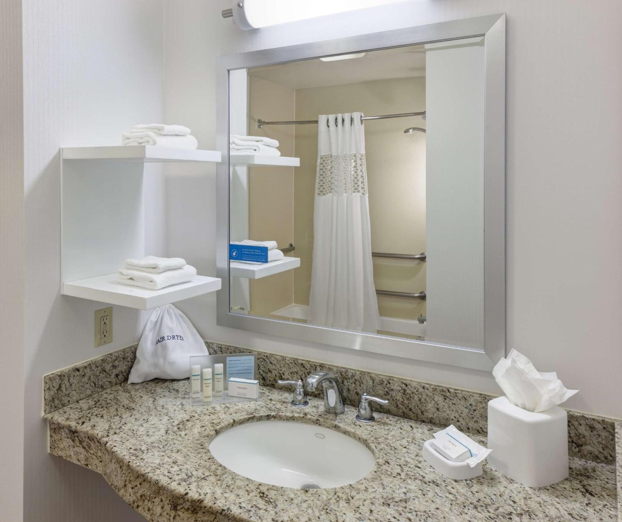 Queen Room Two Queen Beds Mobility Hearing Access or Non-Smoking