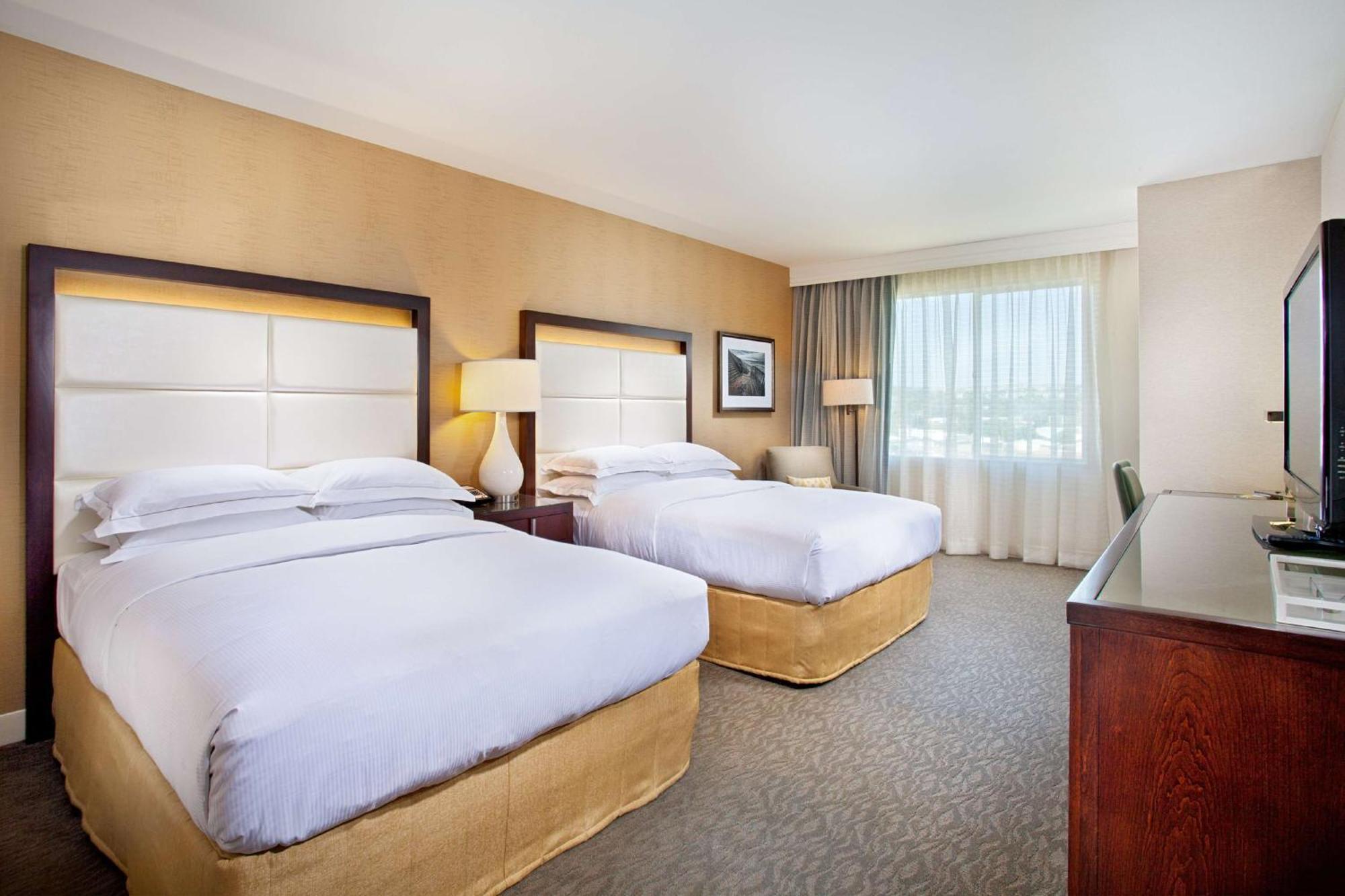 Queen Room Two Queen Beds
