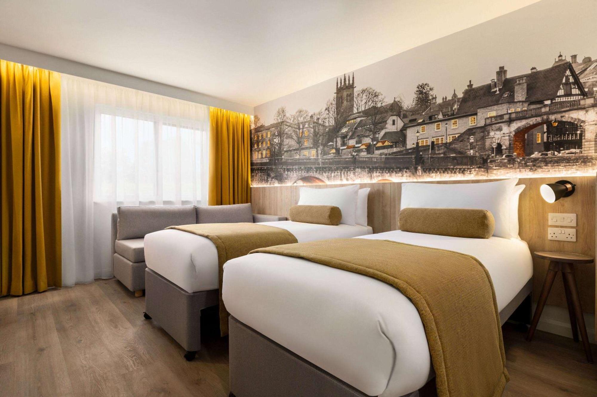 Standard Twin Room