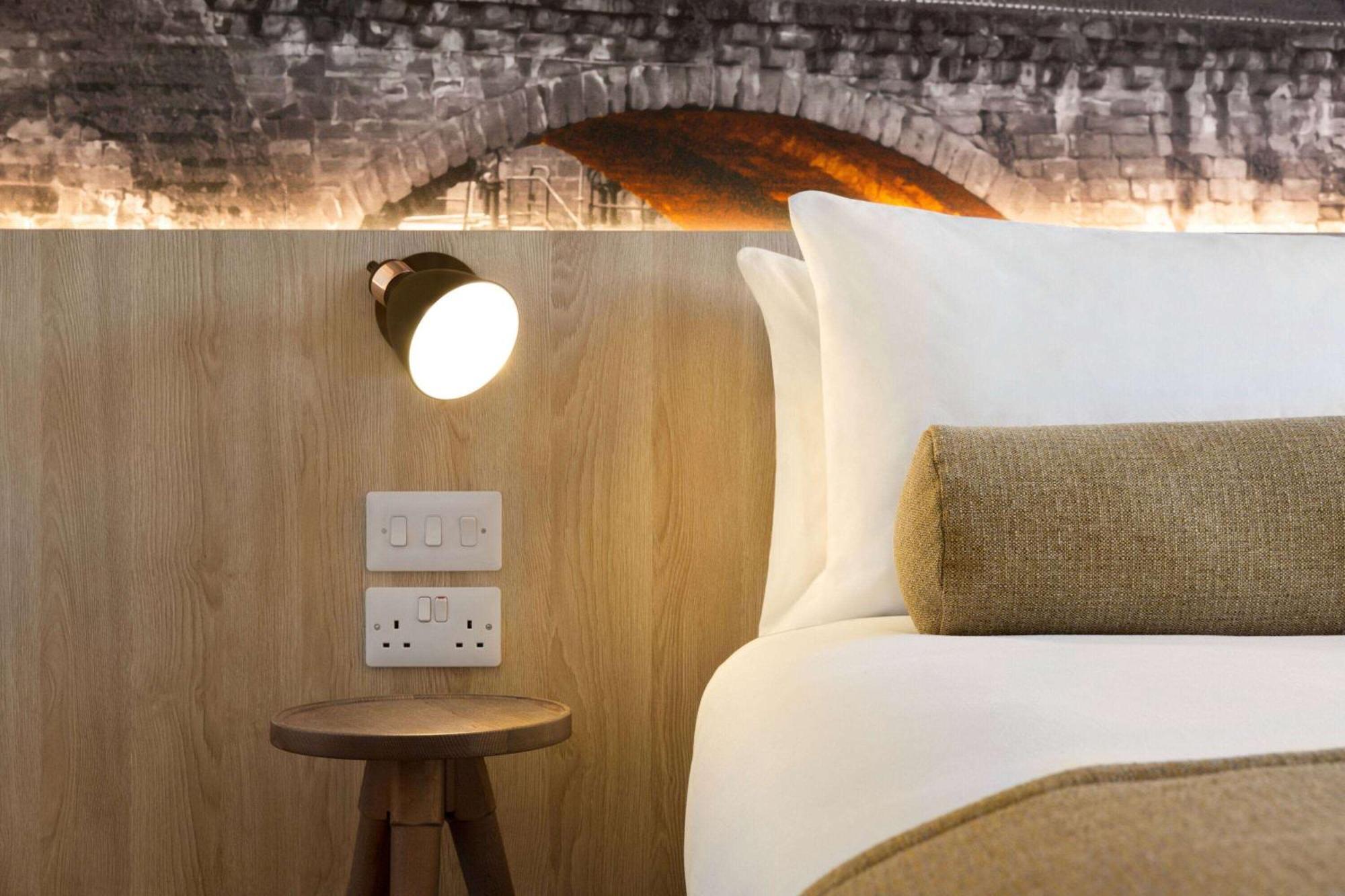 Twin Room Mobility Accessible